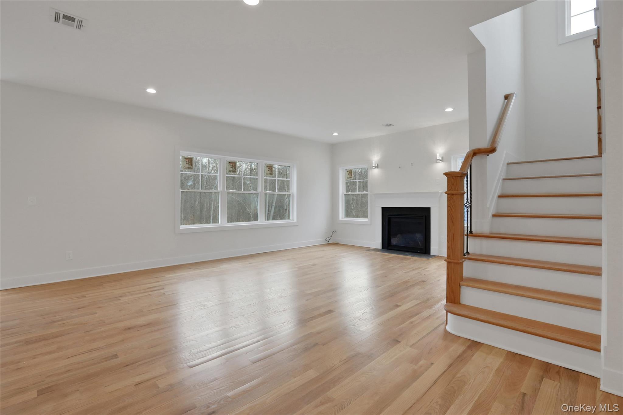 #7 photo, 56 Frank Street, New Windsor , NY 12553