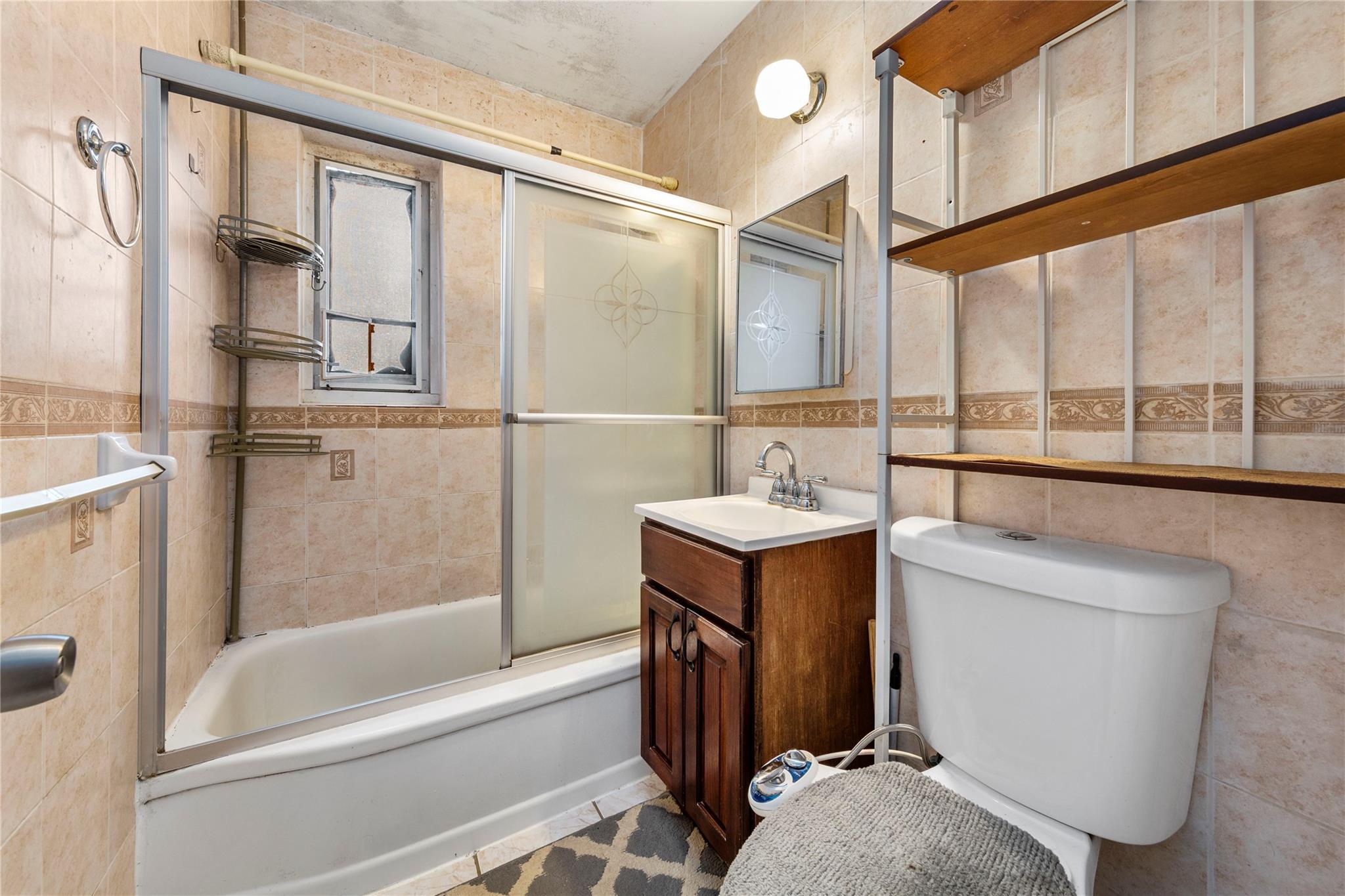 #12 photo, 221-15 Manor Road, クイーンズ区 Queens Village , NY 11427