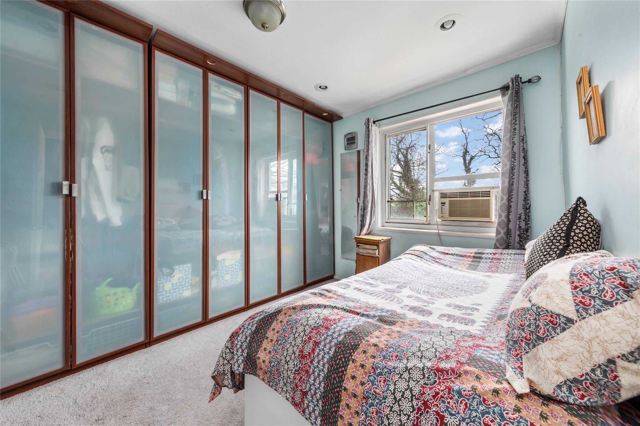 #9 photo, 221-15 Manor Road, クイーンズ区 Queens Village , NY 11427