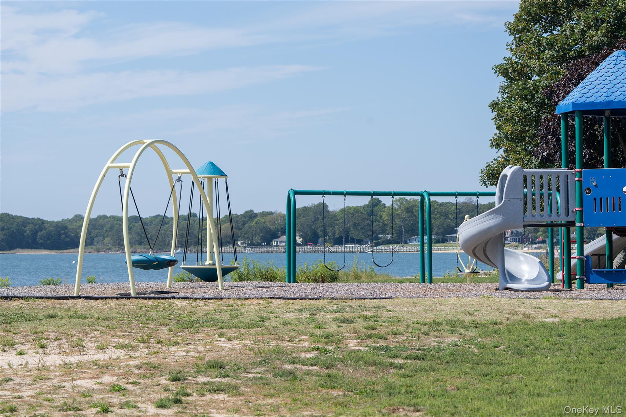 #18 photo, 550 Madison Avenue, Greenport , NY 11944