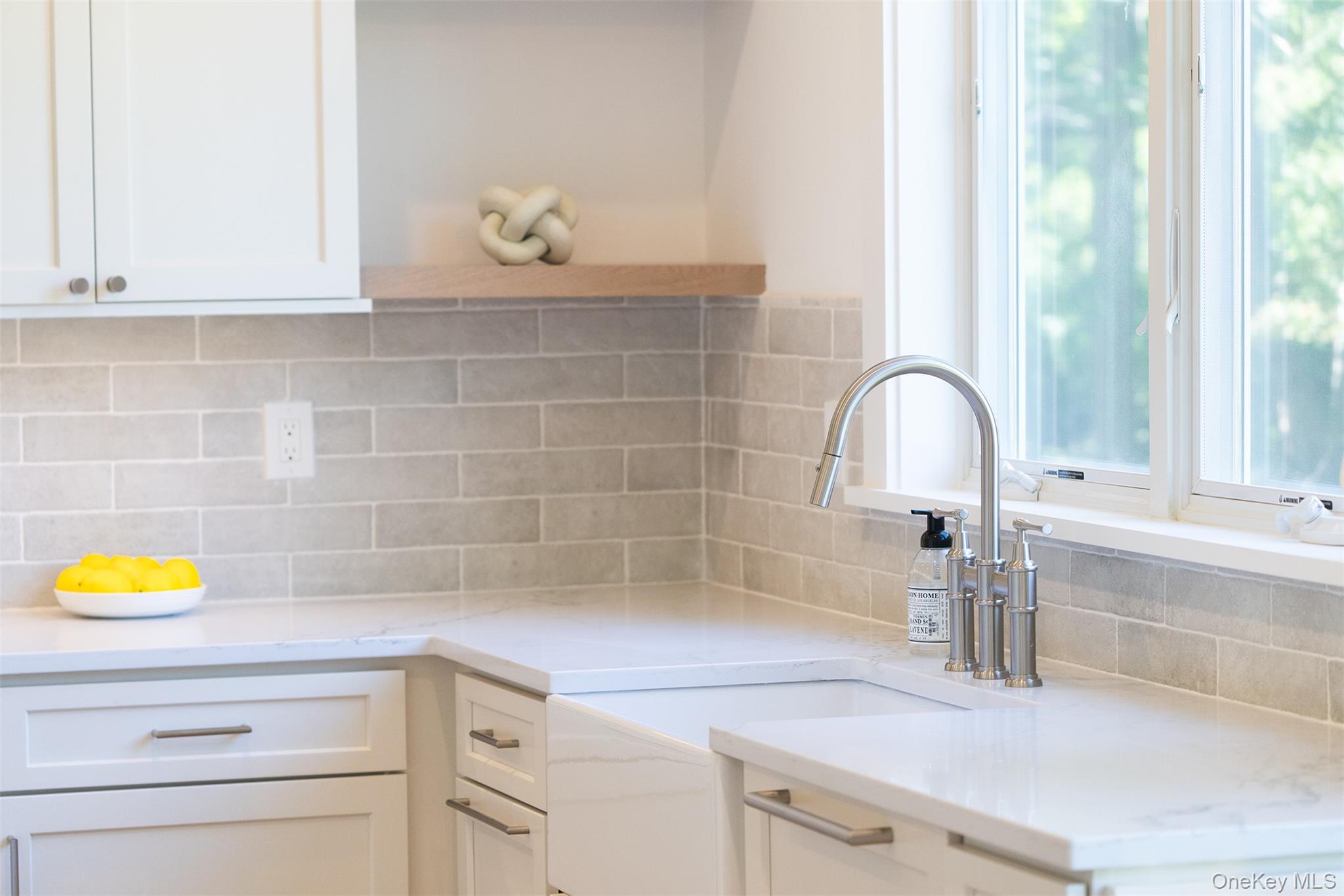 #4 photo, 550 Madison Avenue, Greenport , NY 11944