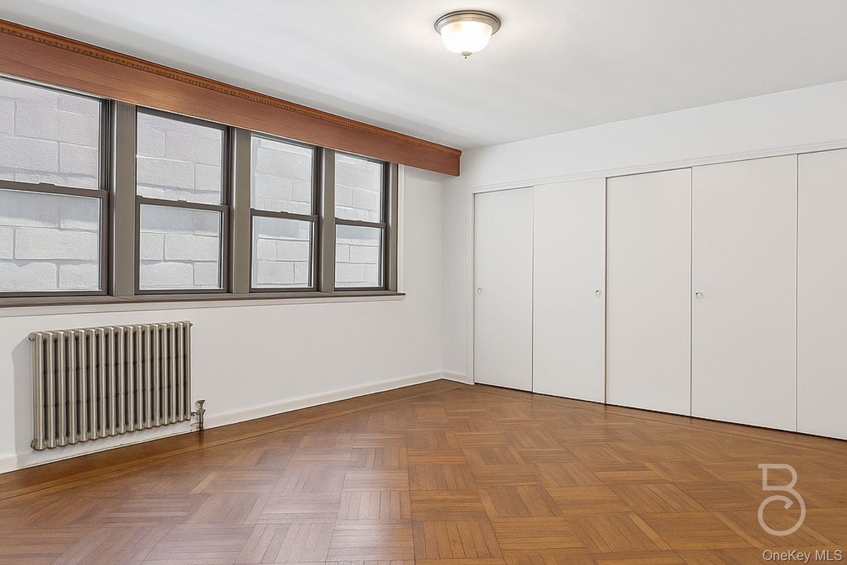 #5 photo, 36-13 10th Street, クイーンズ区 Astoria , NY 11106