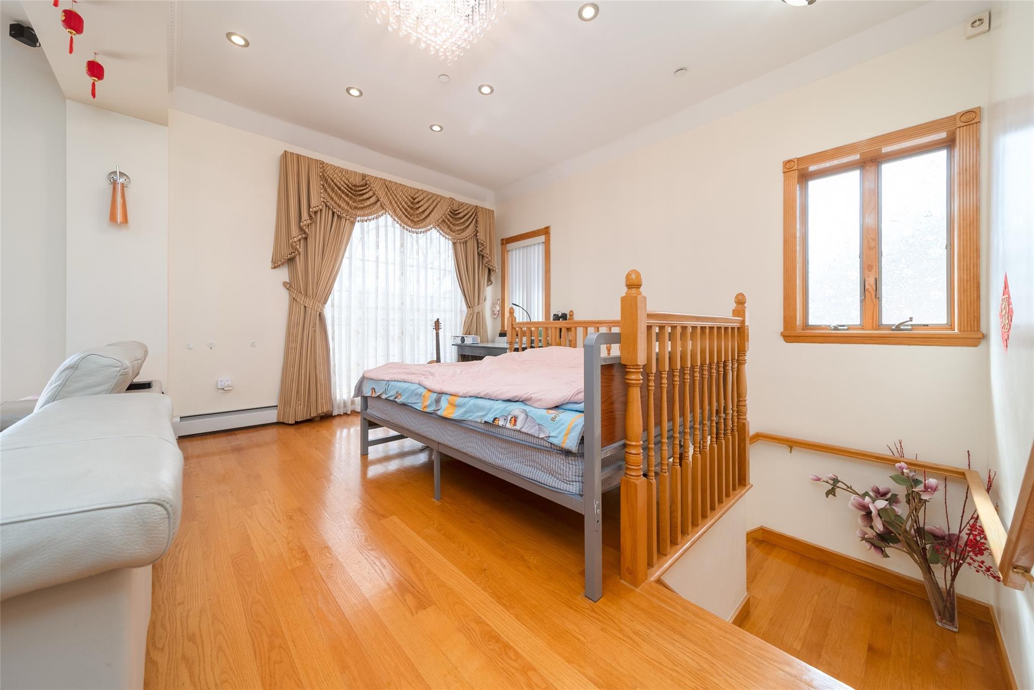 #10 photo, 42-20 158th Street, クイーンズ区 Flushing , NY 11358