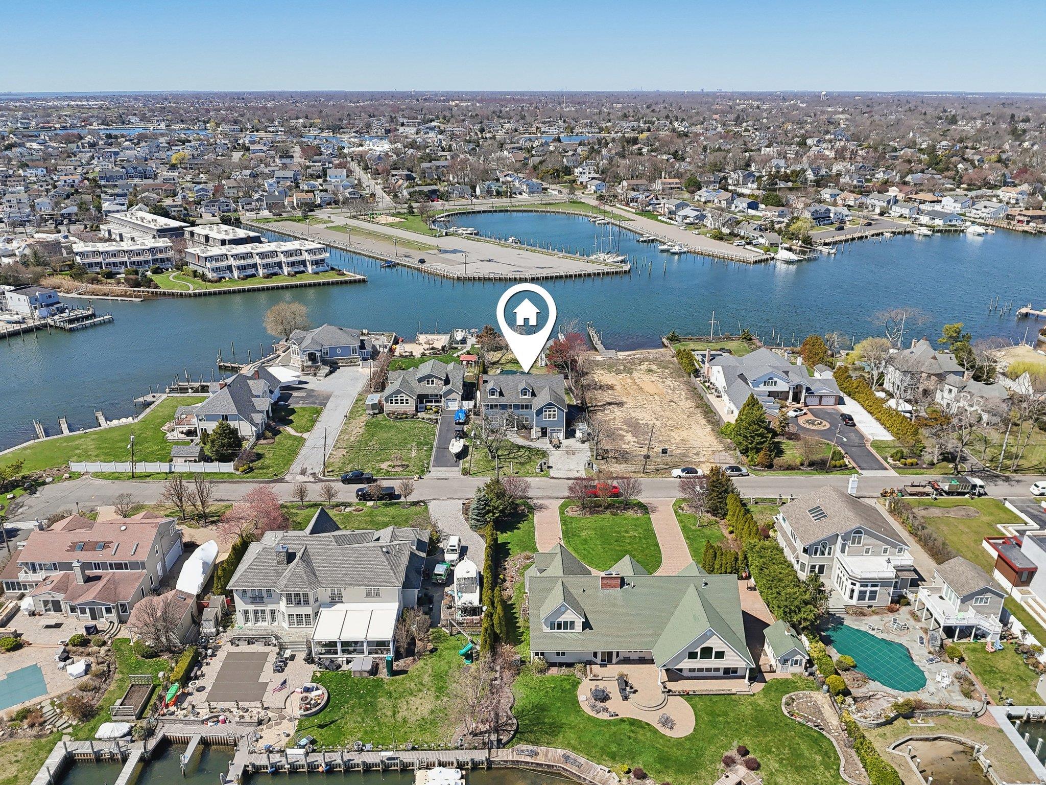 #2 photo, 230 W Islip Road, サフォーク郡 West Islip , NY 11795