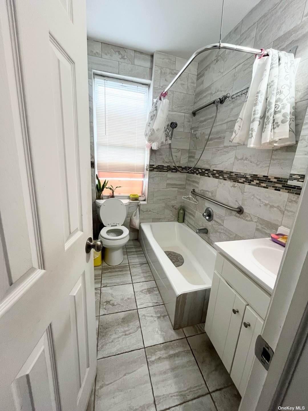 #17 photo, 35-91 161st Street, クイーンズ区 Flushing , NY 11358