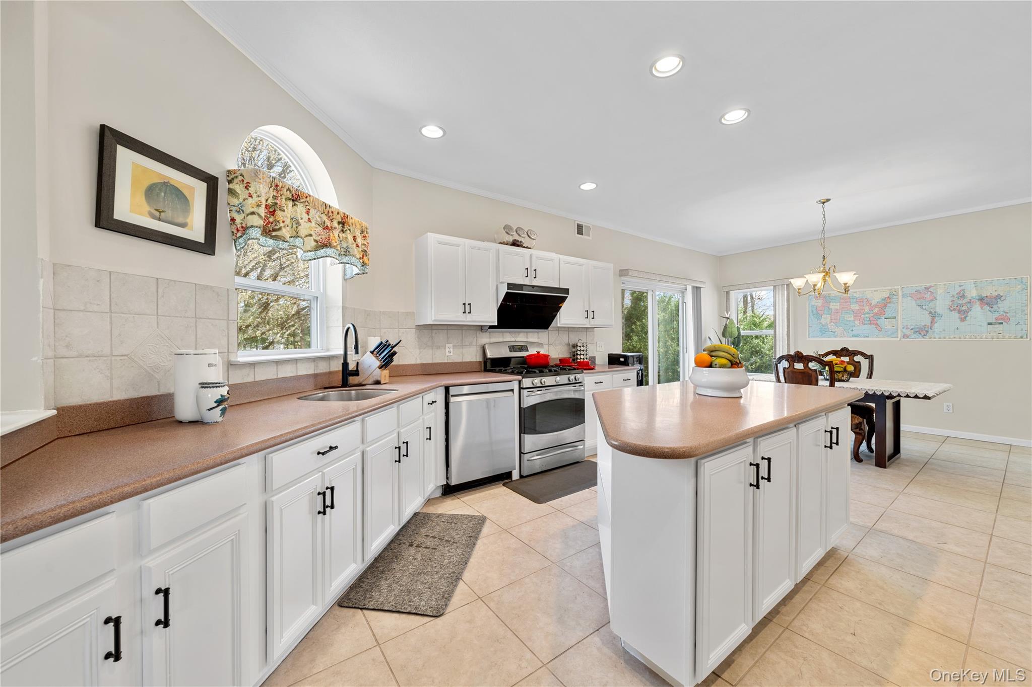 #13 photo, 23 Varsity Boulevard, East Setauket , NY 11733