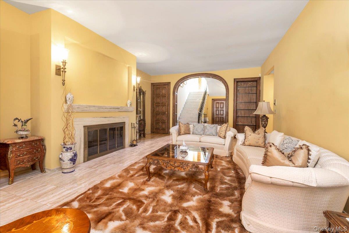 #3 photo, 118 Malba Drive, クイーンズ区 Malba , NY 11357