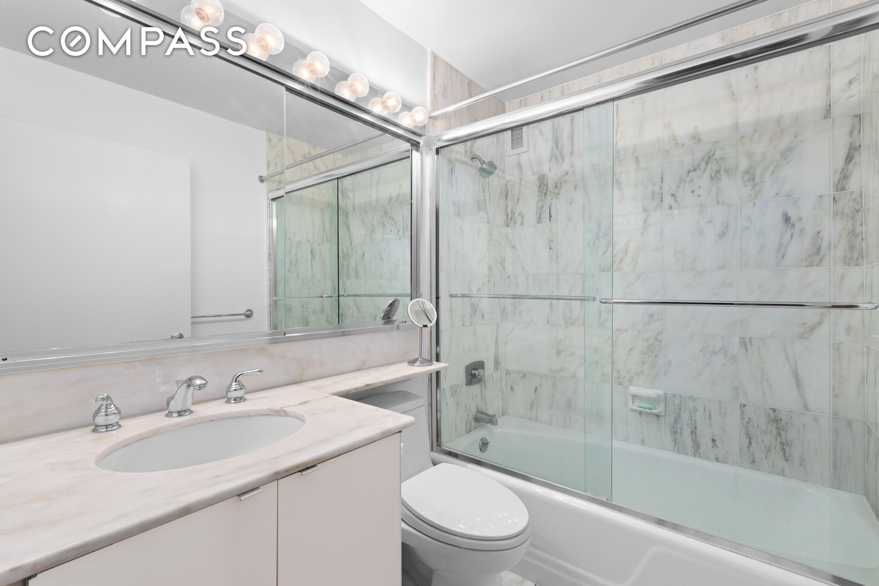 #6 photo, New York City, マンハッタン Upper East Side , NY 10128