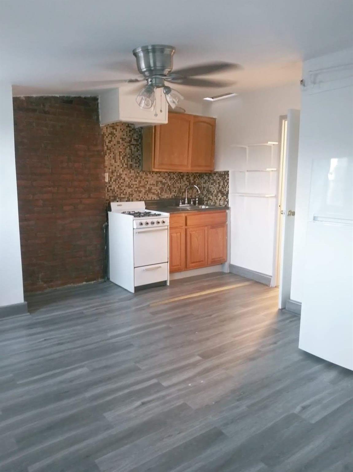 #11 photo, 454 Classon Avenue, ブルックリン区 Brooklyn , NY 11238