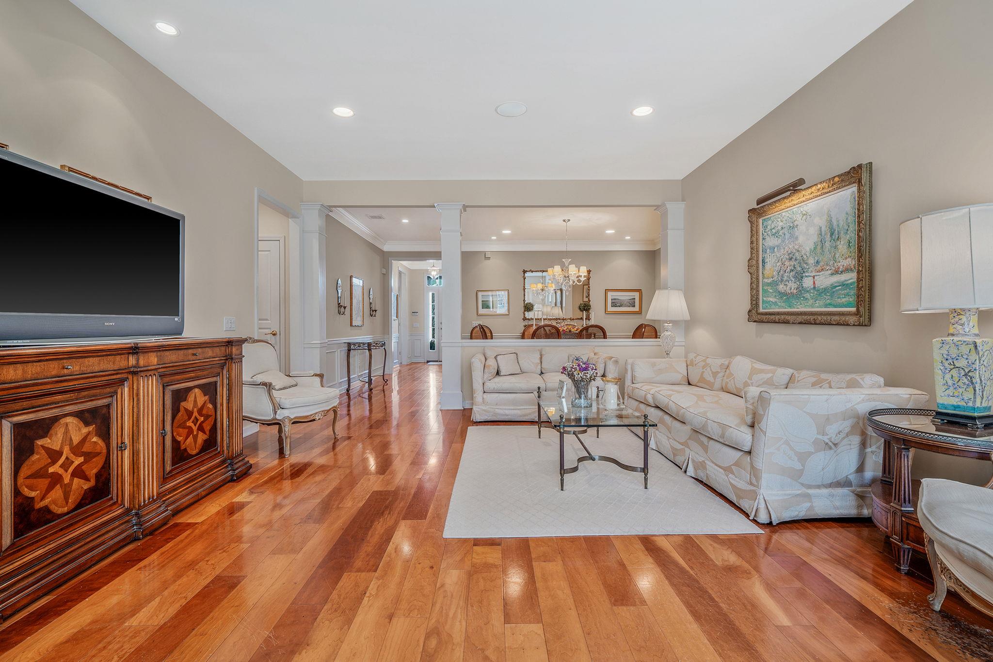 #11 photo, 143 Scott Drive, サフォーク郡 Westhampton , NY 11977