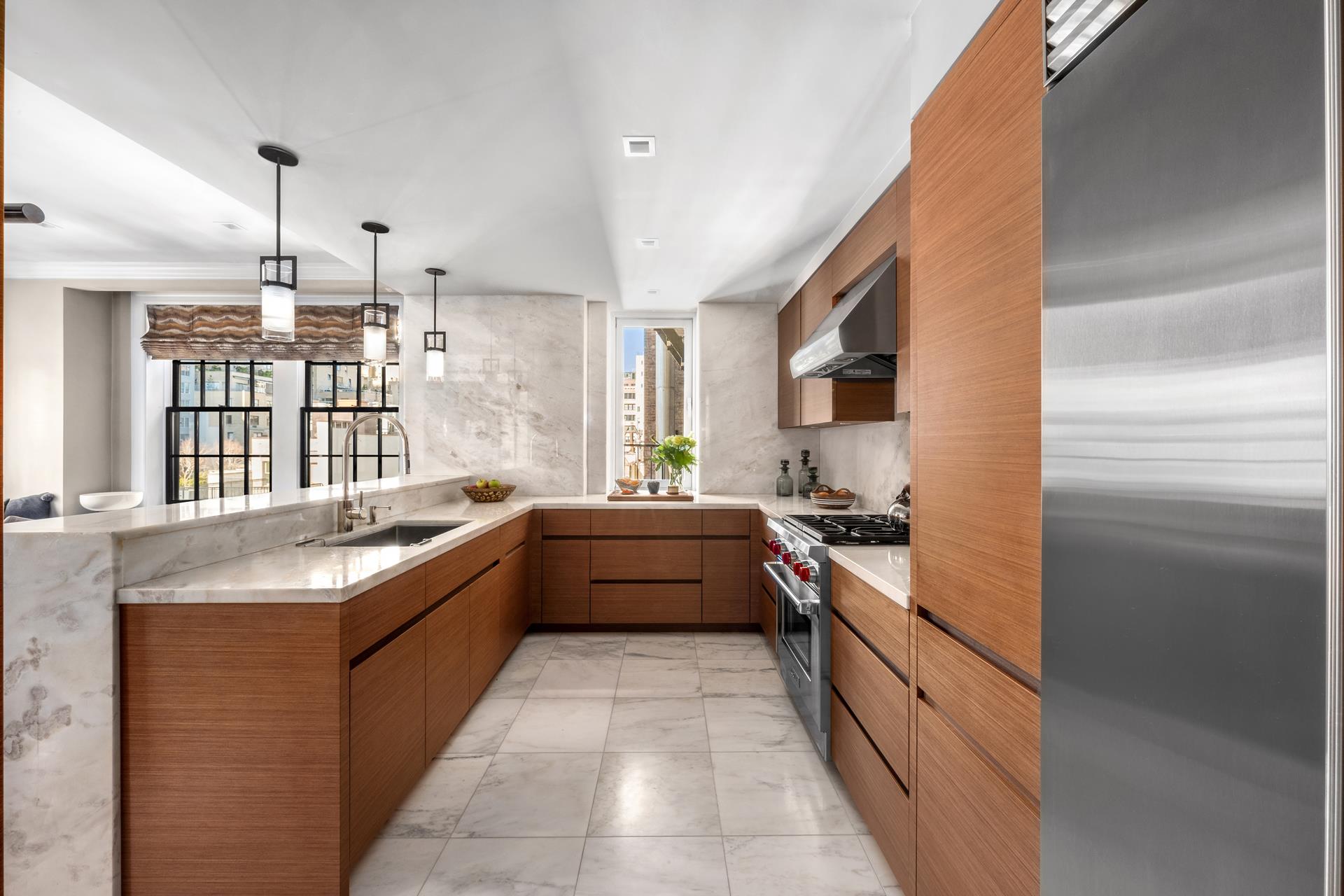 #10 photo, 21 E 66TH Street, マンハッタン Lenox Hill , NY 10065