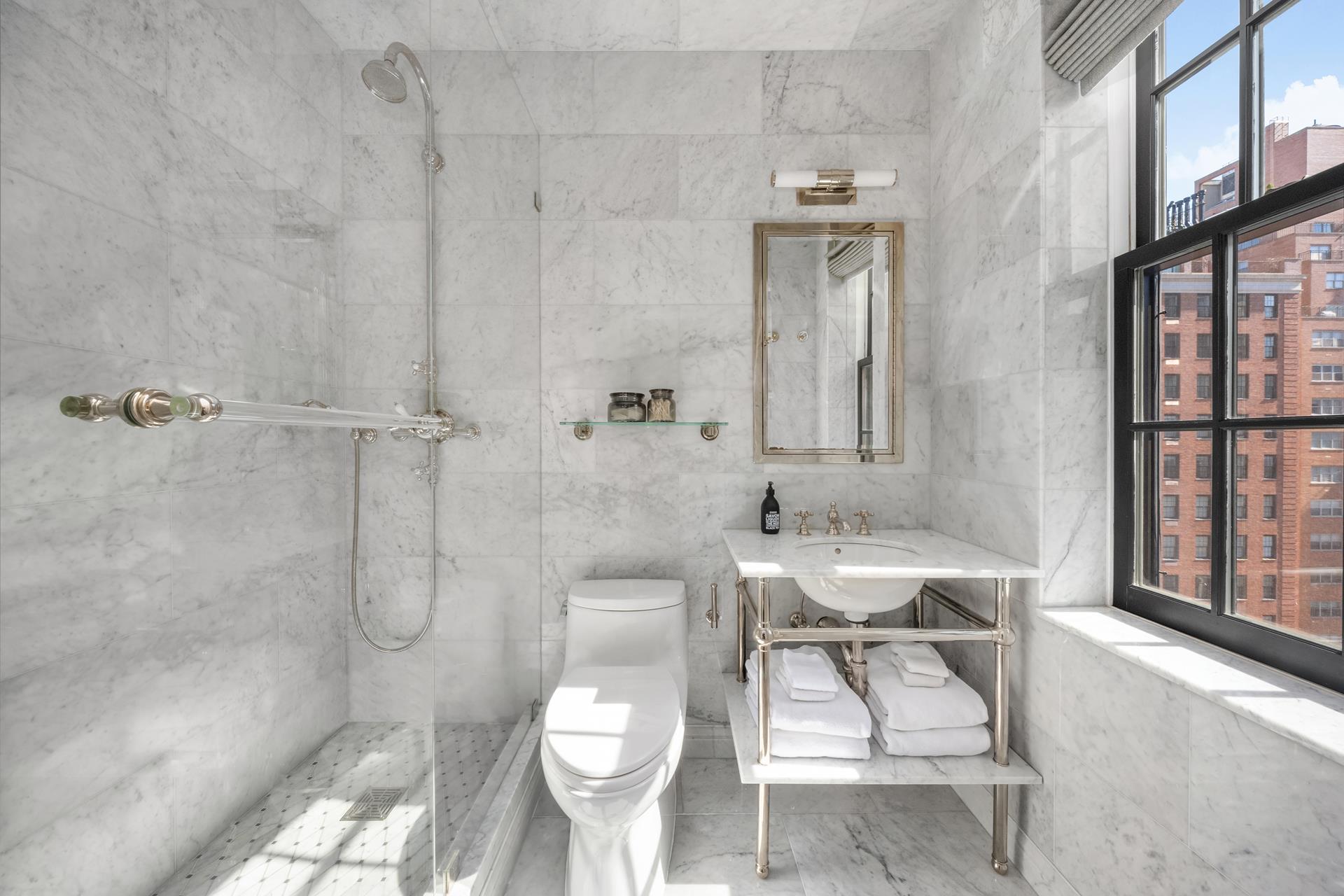 #16 photo, 21 E 66TH Street, マンハッタン Lenox Hill , NY 10065