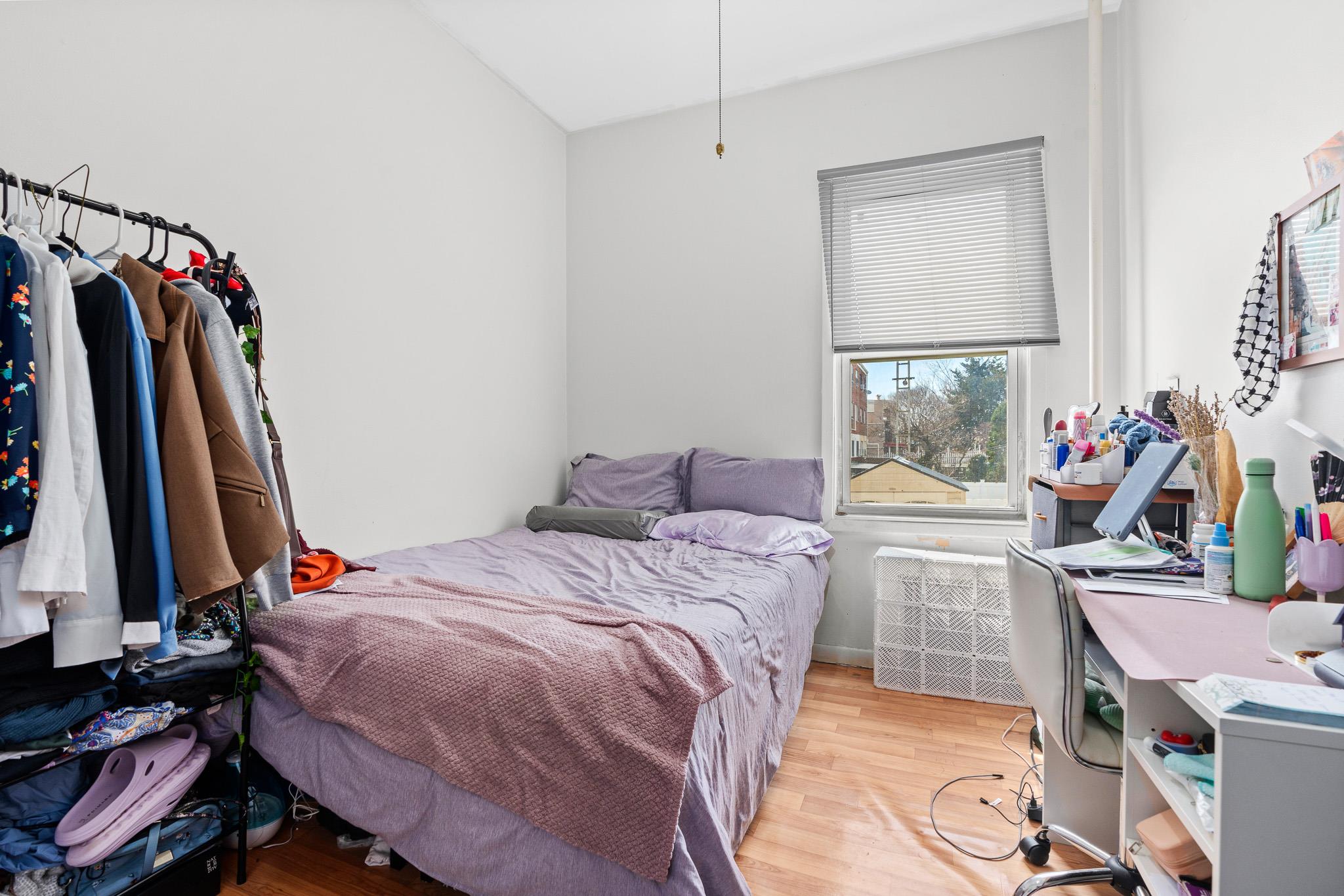 #15 photo, 4612 25th Avenue, كوينز Astoria , NY 11103