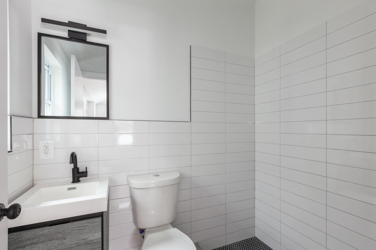 #6 photo, 100-03 90 Avenue, クイーンズ区 Richmond Hill , NY 11418