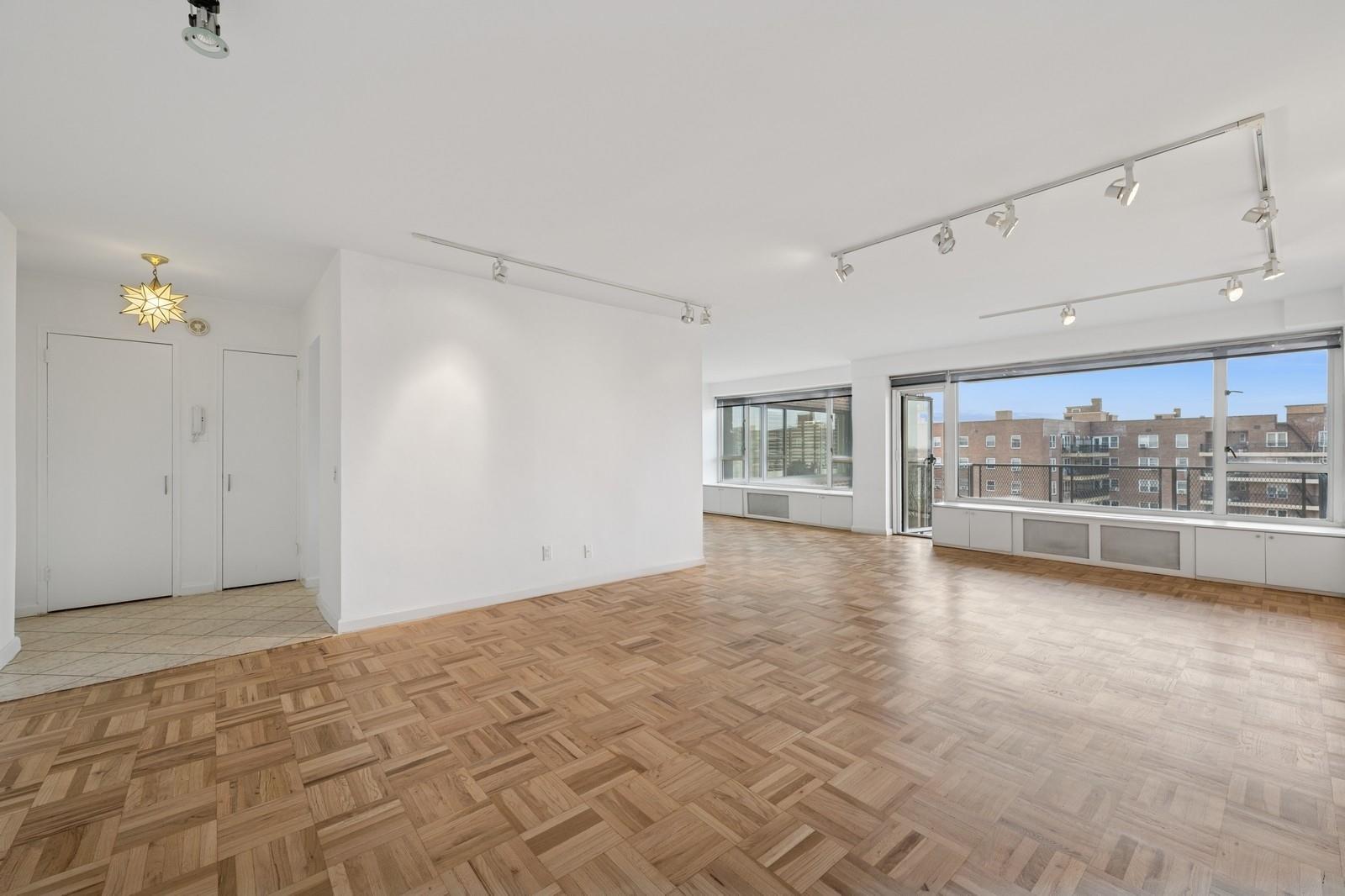 #3 photo, 166-25 Powells Cove Boulevard, クイーンズ区 Beechhurst , NY 11357