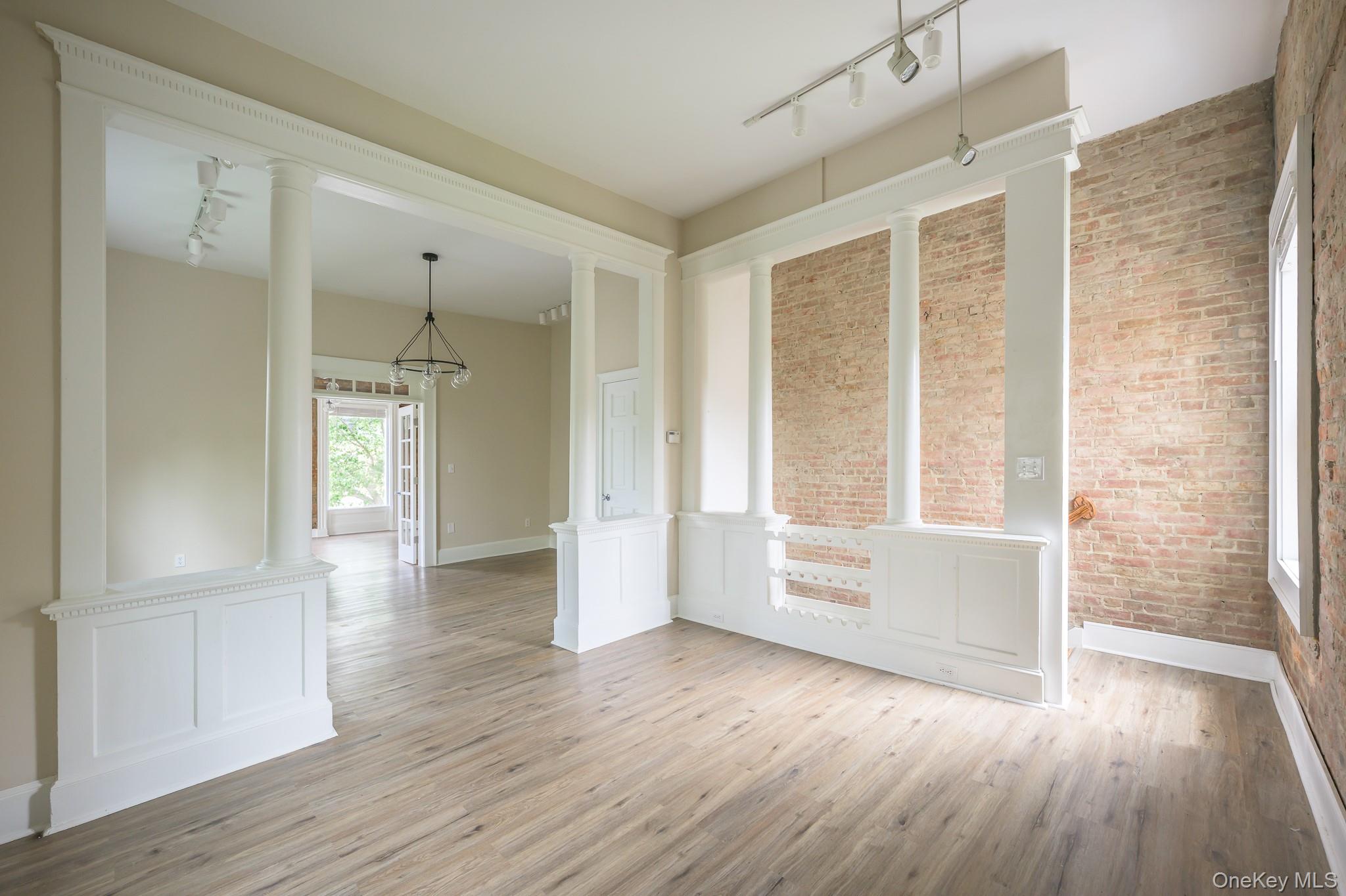 #12 photo, 237 Warren Street, Hudson , NY 12534