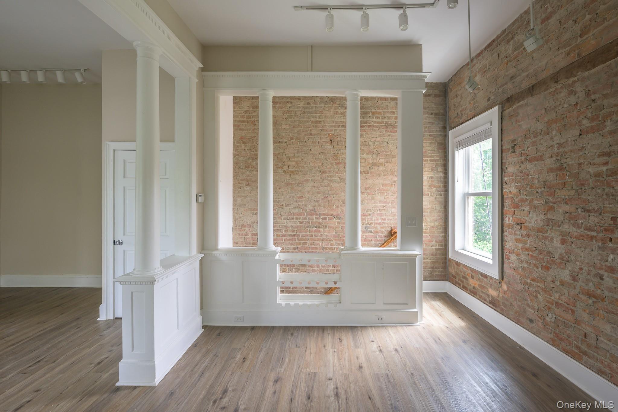 #13 photo, 237 Warren Street, Hudson , NY 12534