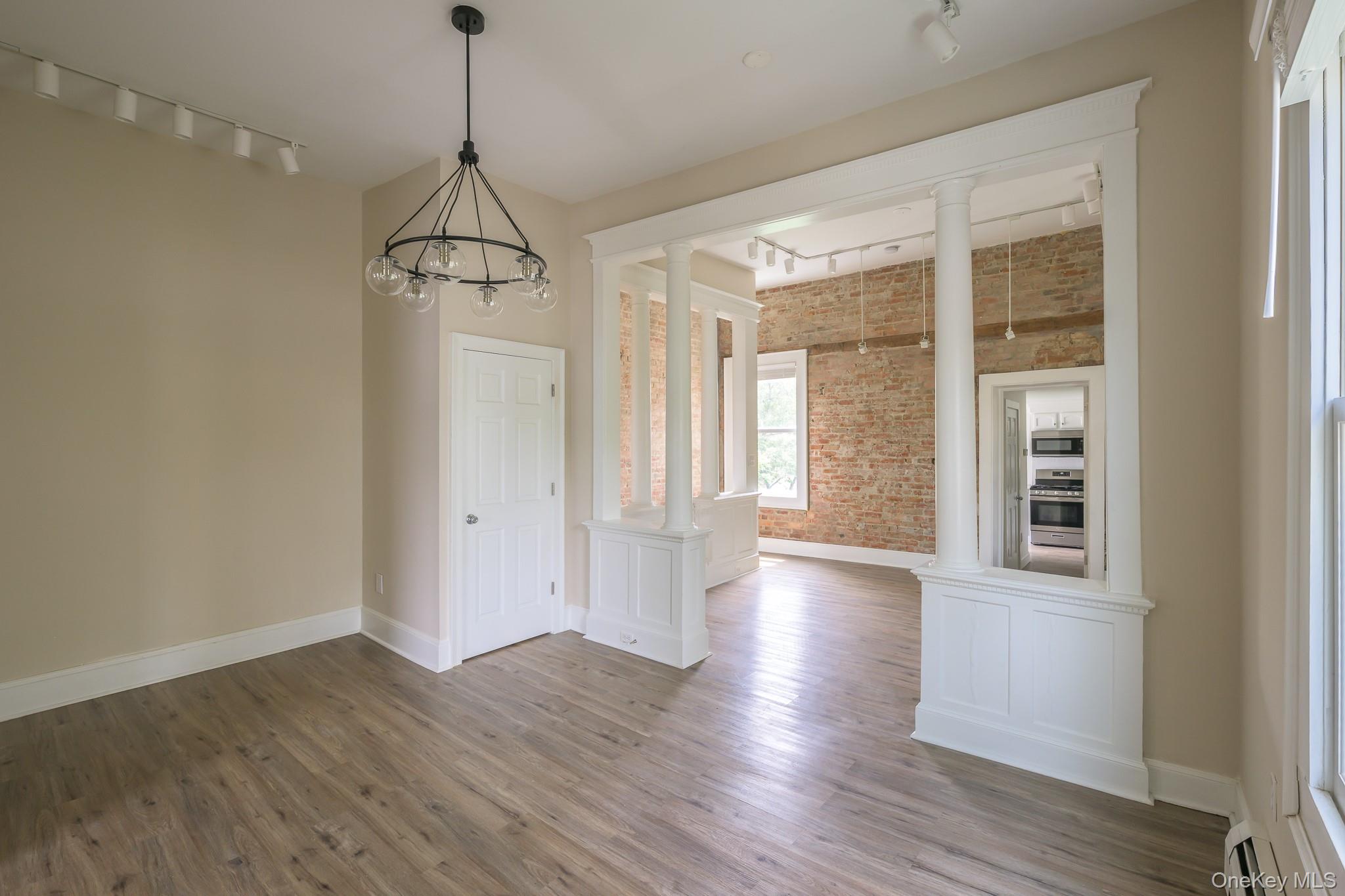 #15 photo, 237 Warren Street, Hudson , NY 12534