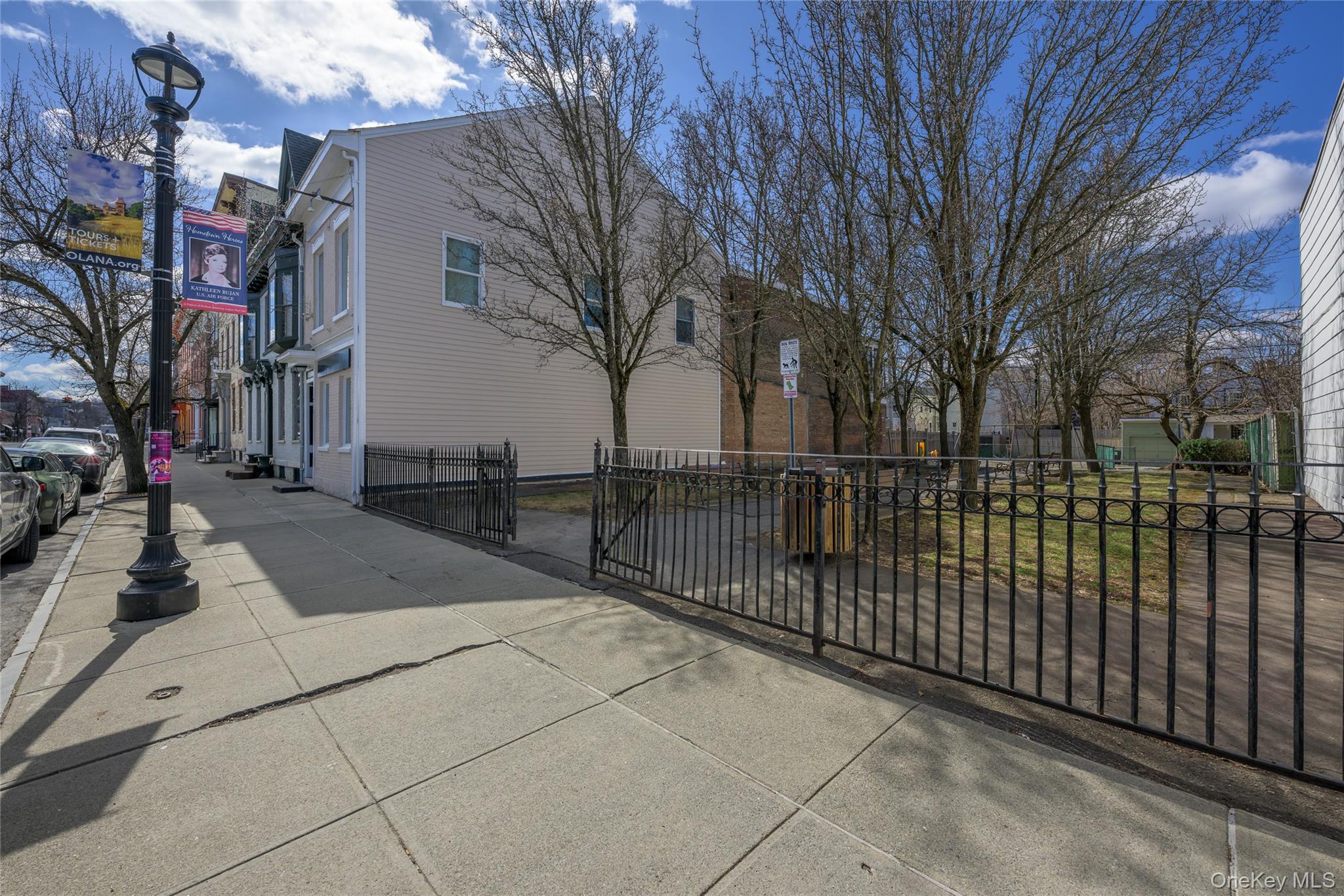 #2 photo, 237 Warren Street, Hudson , NY 12534