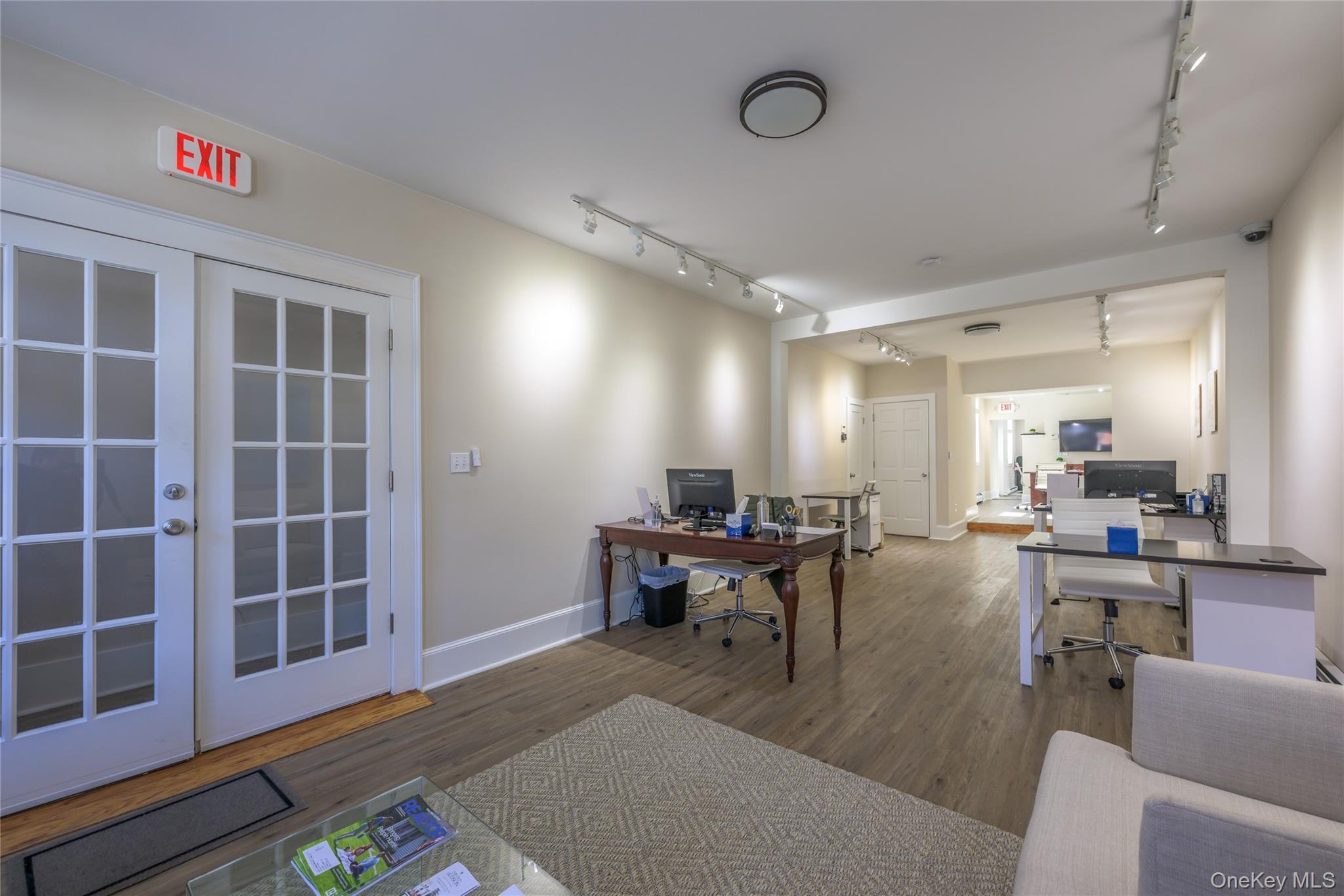 #5 photo, 237 Warren Street, Hudson , NY 12534