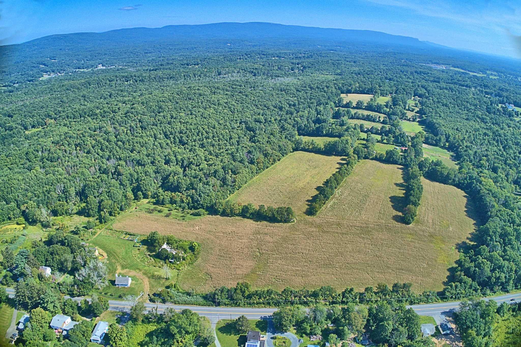 #18 photo, 450 RT 17K, Bloomingburg , NY 12721