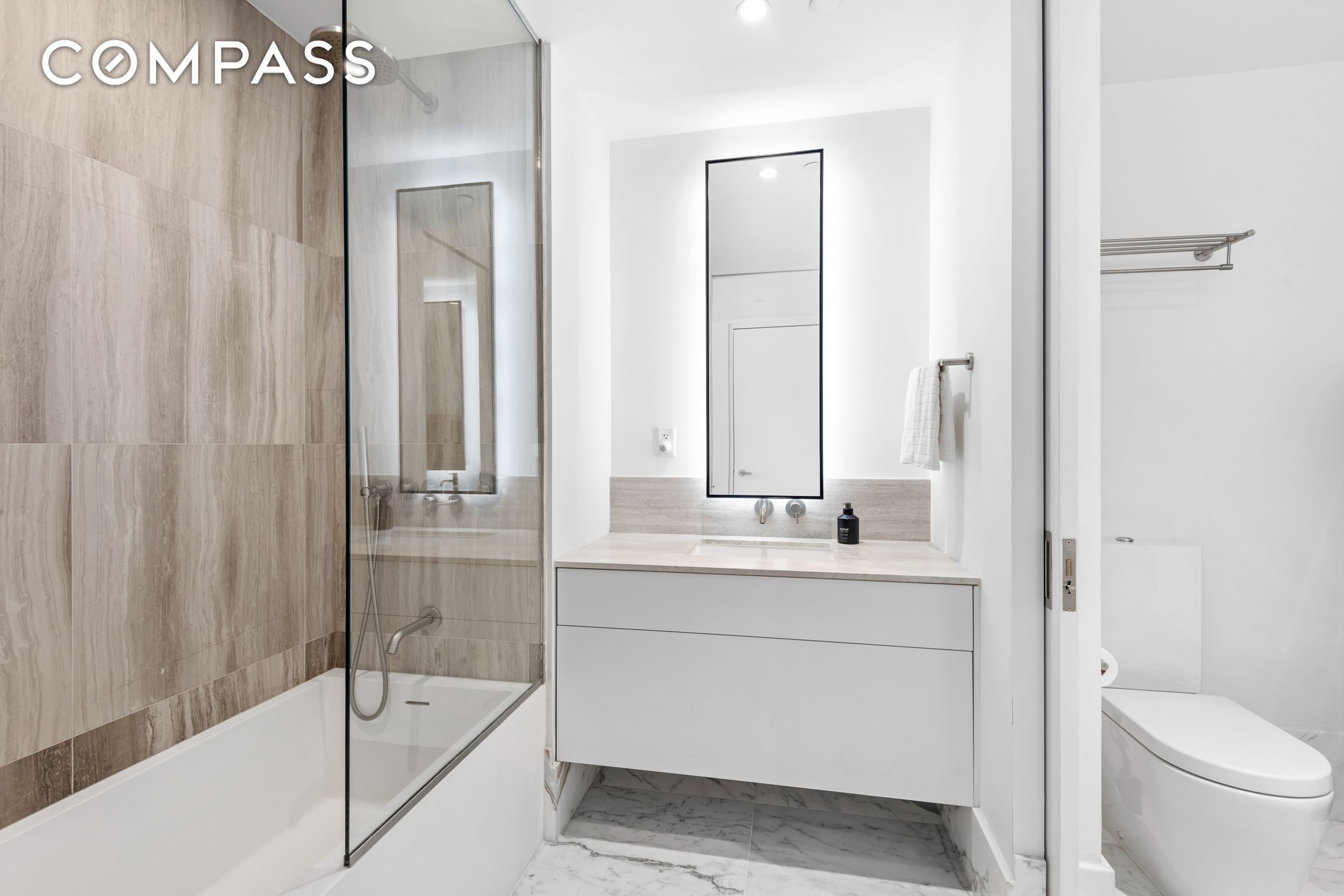 #5 photo, 429 Kent Avenue, ブルックリン区 Williamsburg , NY 11249