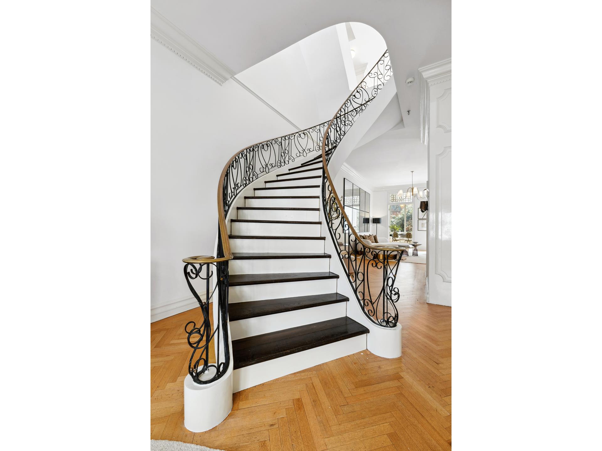 #4 photo, 40 W 83RD Street, マンハッタン Upper West Side , NY 10024