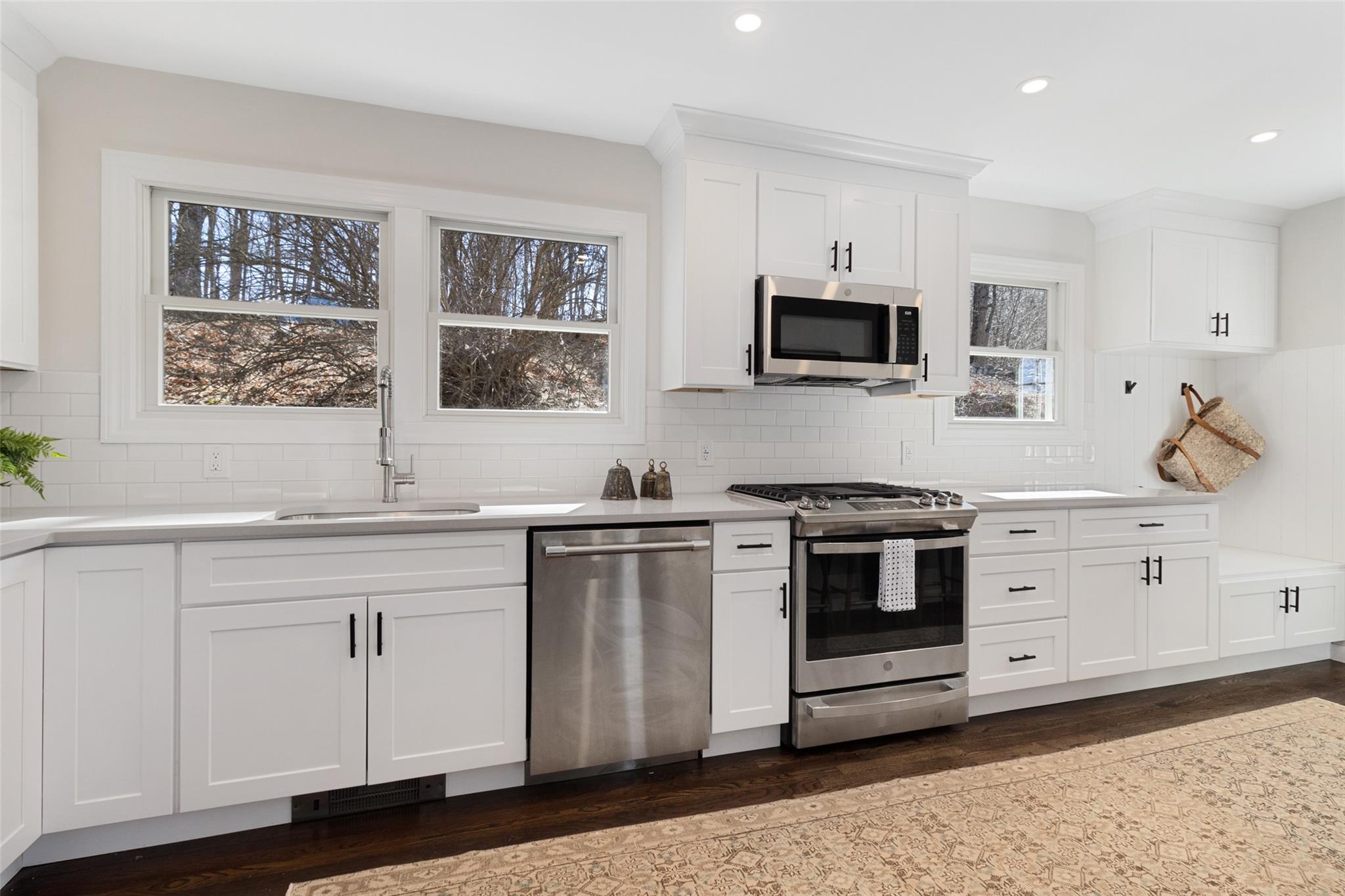 #7 photo, 617 Saddle River Road, Airmont , NY 10952