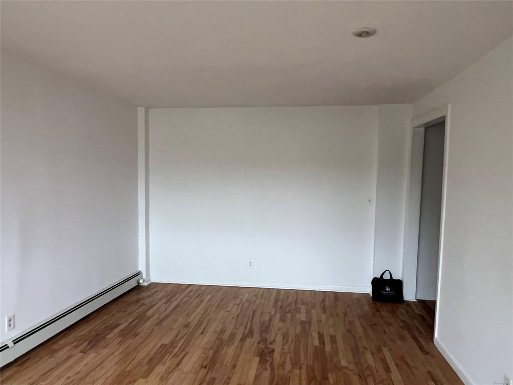 #6 photo, 91 Tulip Avenue, Floral Park , NY 11001