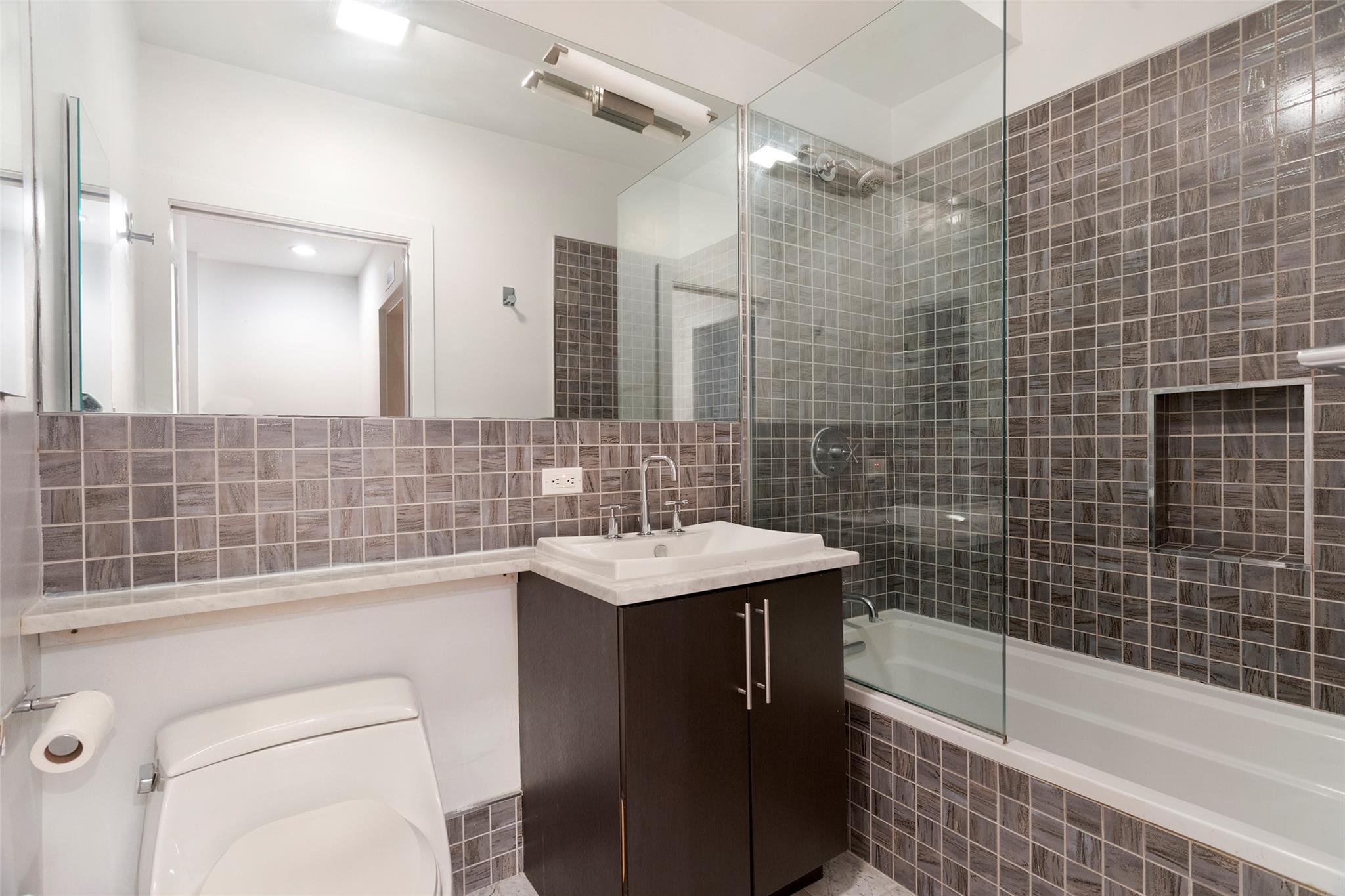 #8 photo, 221 W 148th Street, マンハッタン New York (Manhattan) , NY 10039