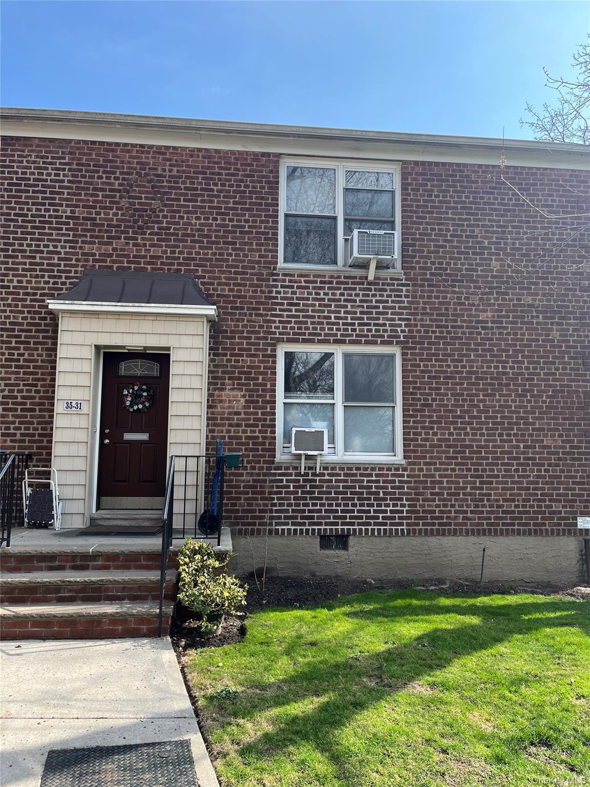 #3 photo, 35-31 205 Street, Bayside , NY 11360
