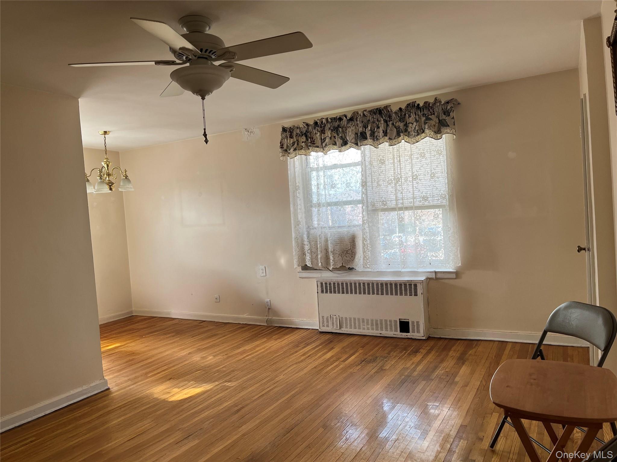 #5 photo, 35-31 205 Street, Bayside , NY 11360