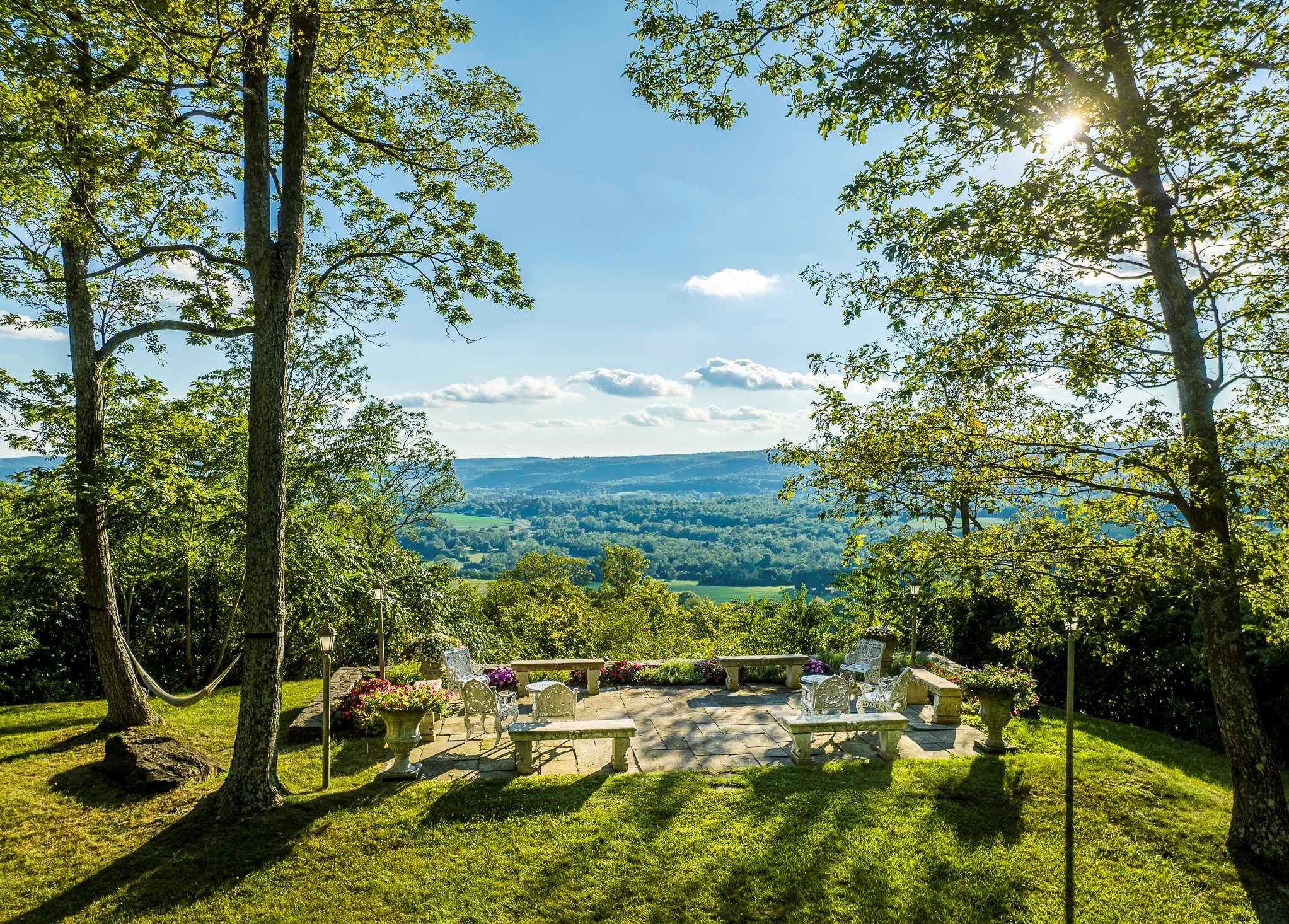 #2 photo, 108 Westerly Ridge Drive, Amenia , NY 12501