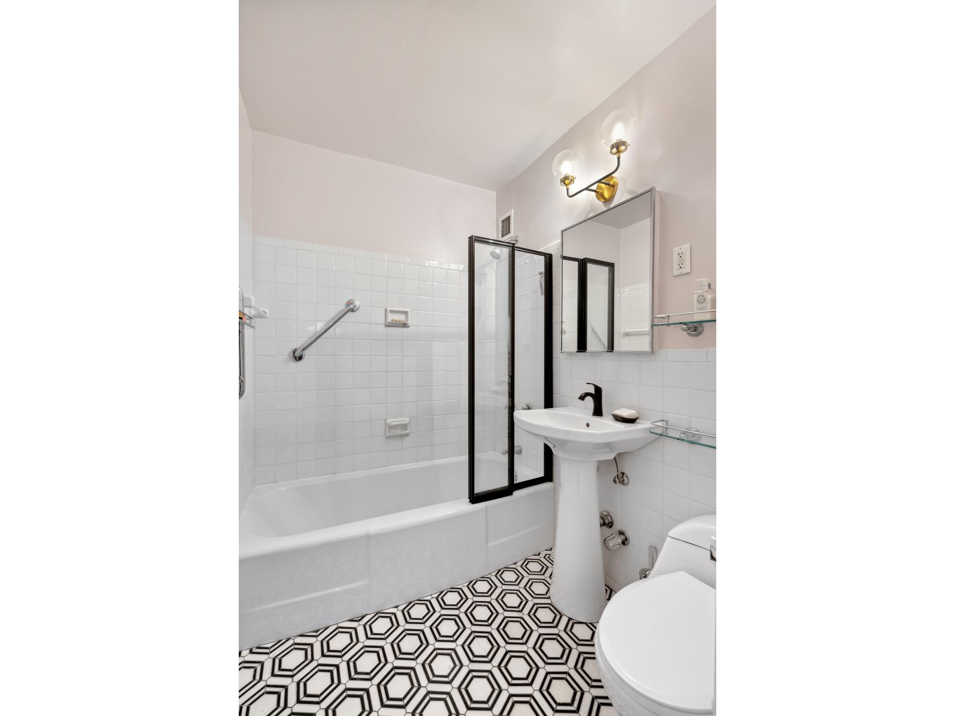 #6 photo, 136 E 56TH Street, マンハッタン Midtown East , NY 10022