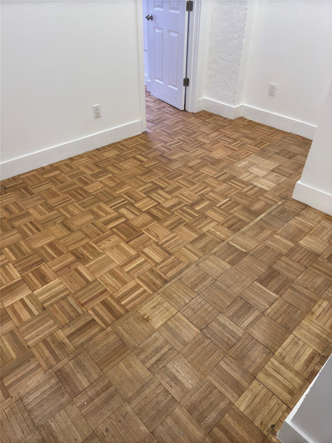 #12 photo, 3401 Avenue I, ブルックリン区 Brooklyn , NY 11210