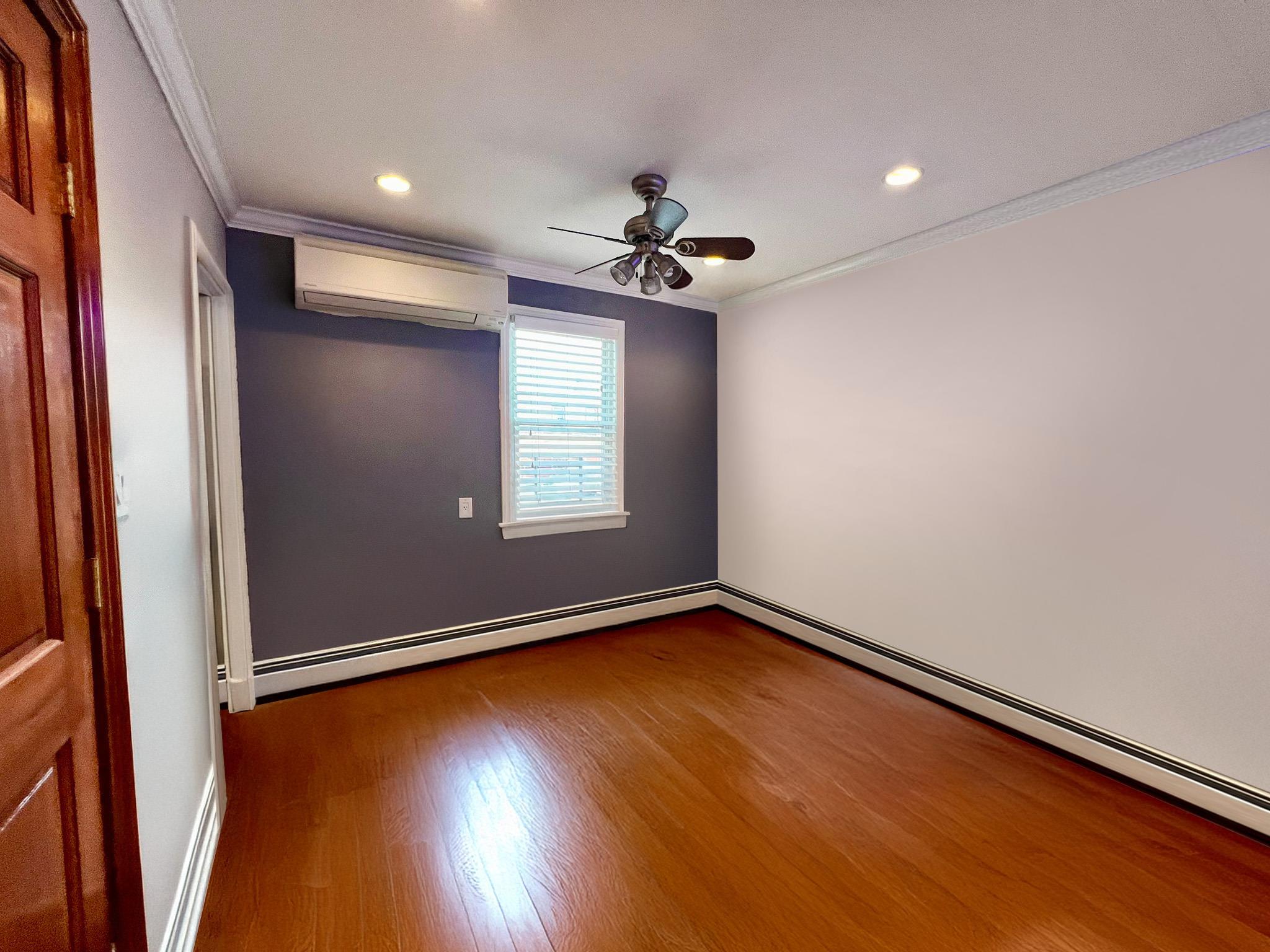 #6 photo, 9317 201 Street, Hollis , NY 11423