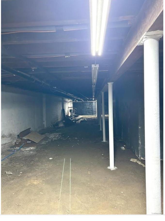 #10 photo, 911 Hempstead Turnpike, ナッソー郡 Franklin Square , NY 11010