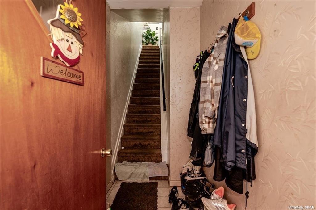 #8 photo, 78-01 69th Road, クイーンズ区 Middle Village , NY 11379