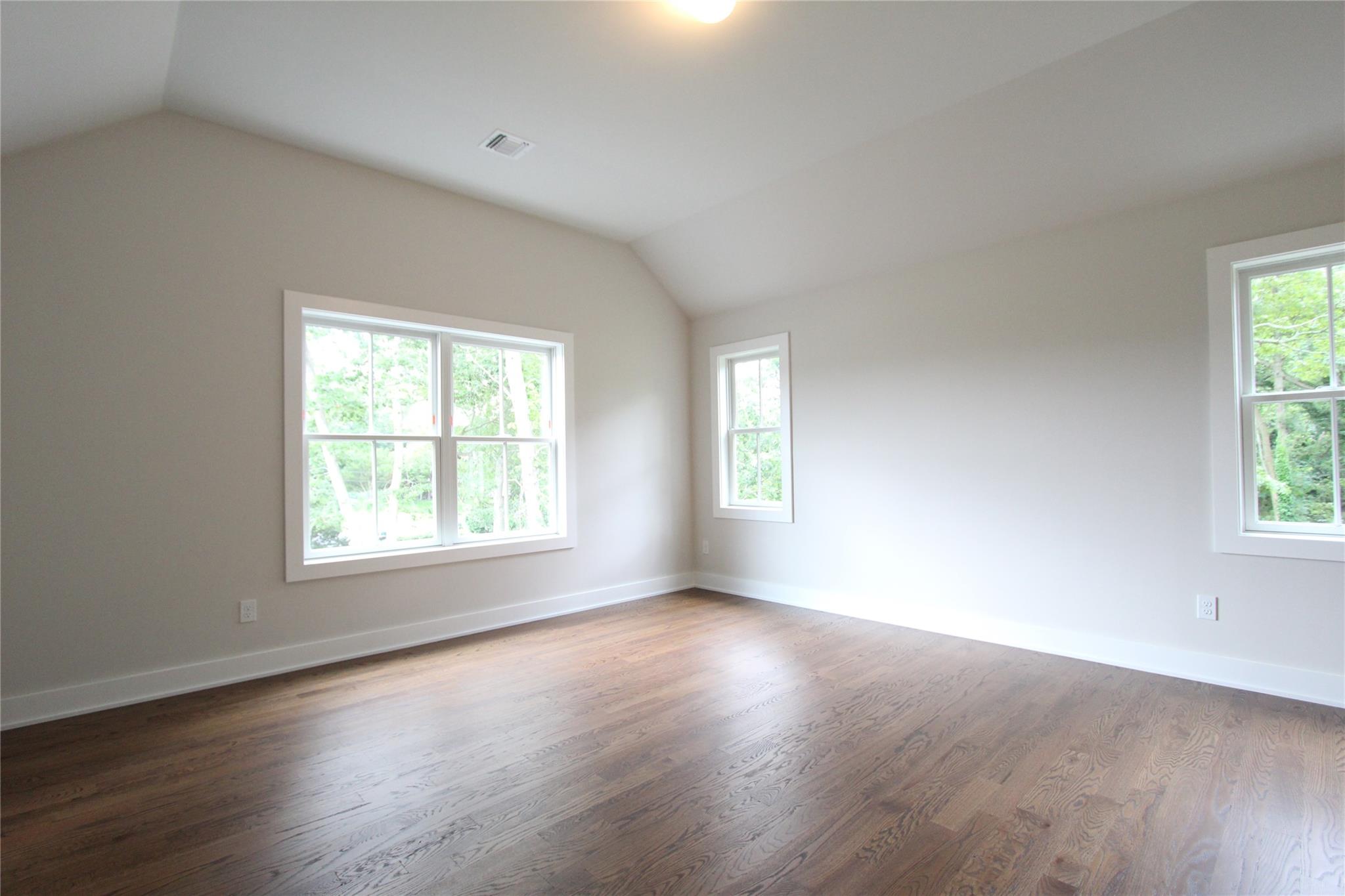 #15 photo, 46 Newins Street, Саффолк ‖ Center Moriches , NY 11934