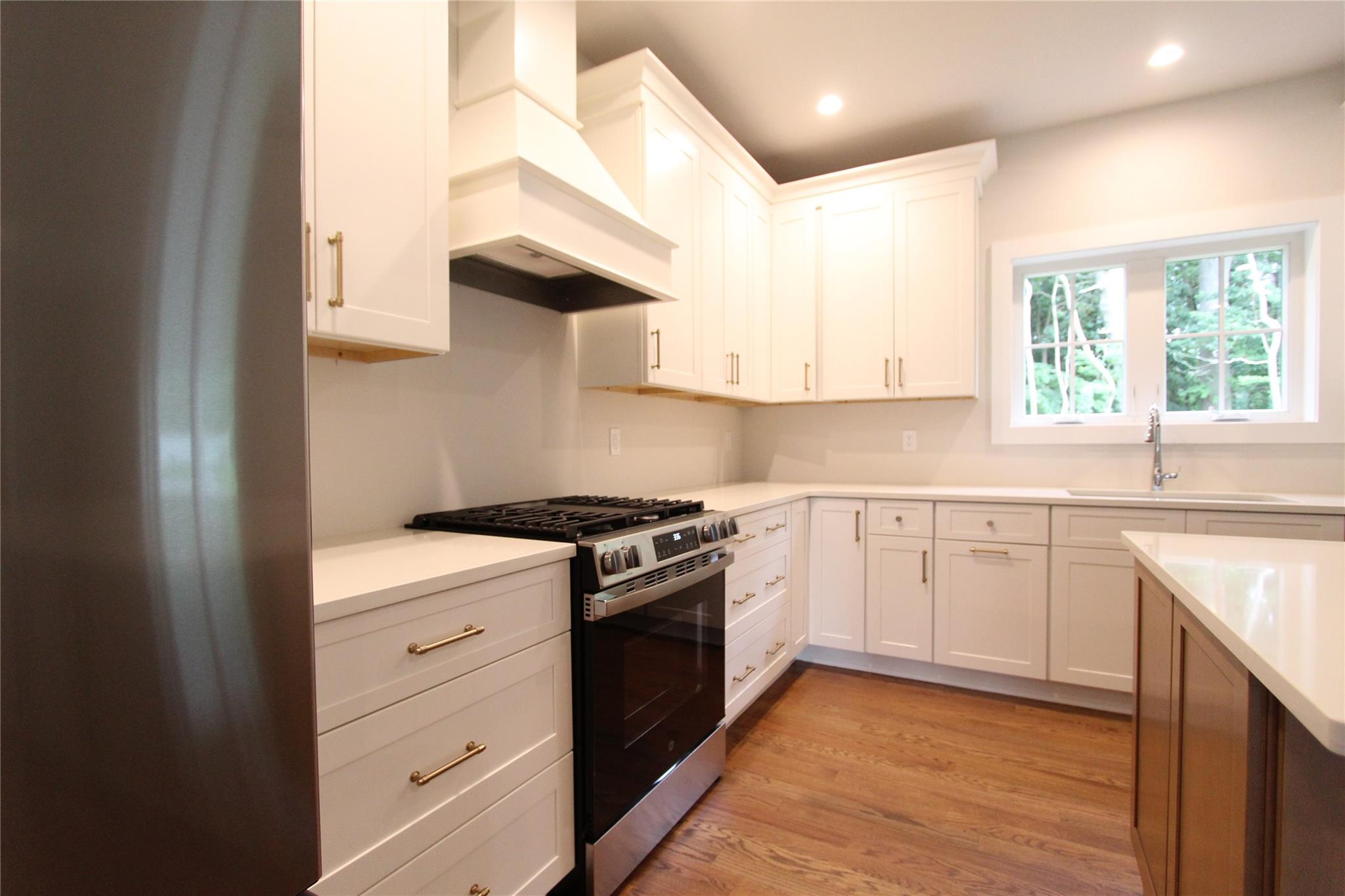 #8 photo, 46 Newins Street, Саффолк ‖ Center Moriches , NY 11934