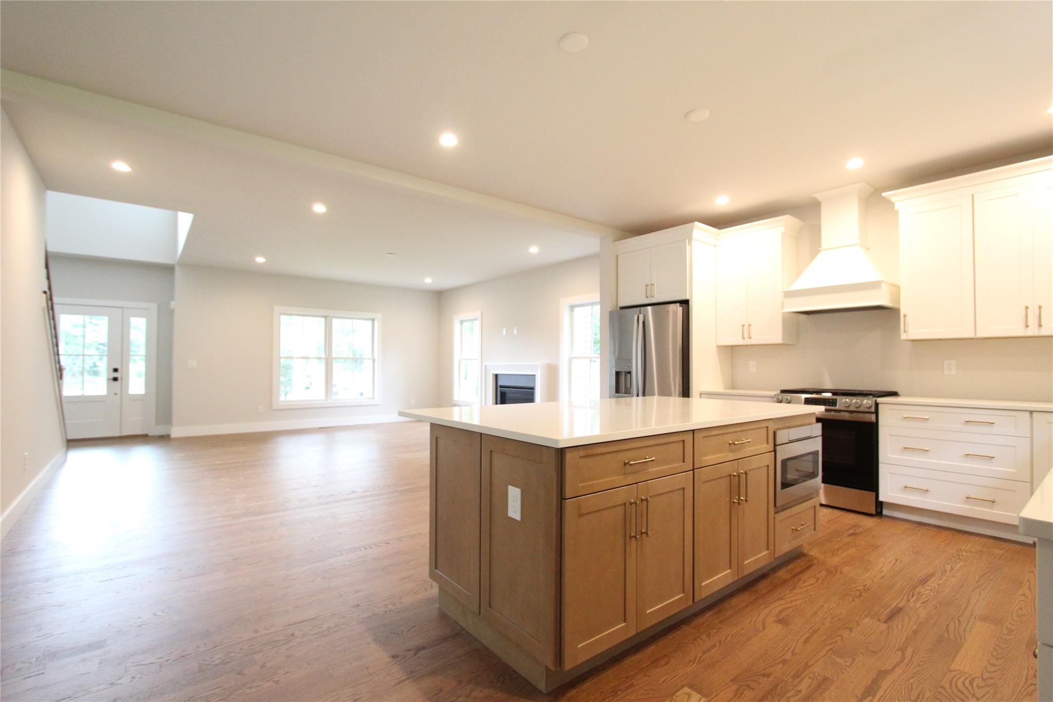 #9 photo, 46 Newins Street, Саффолк ‖ Center Moriches , NY 11934