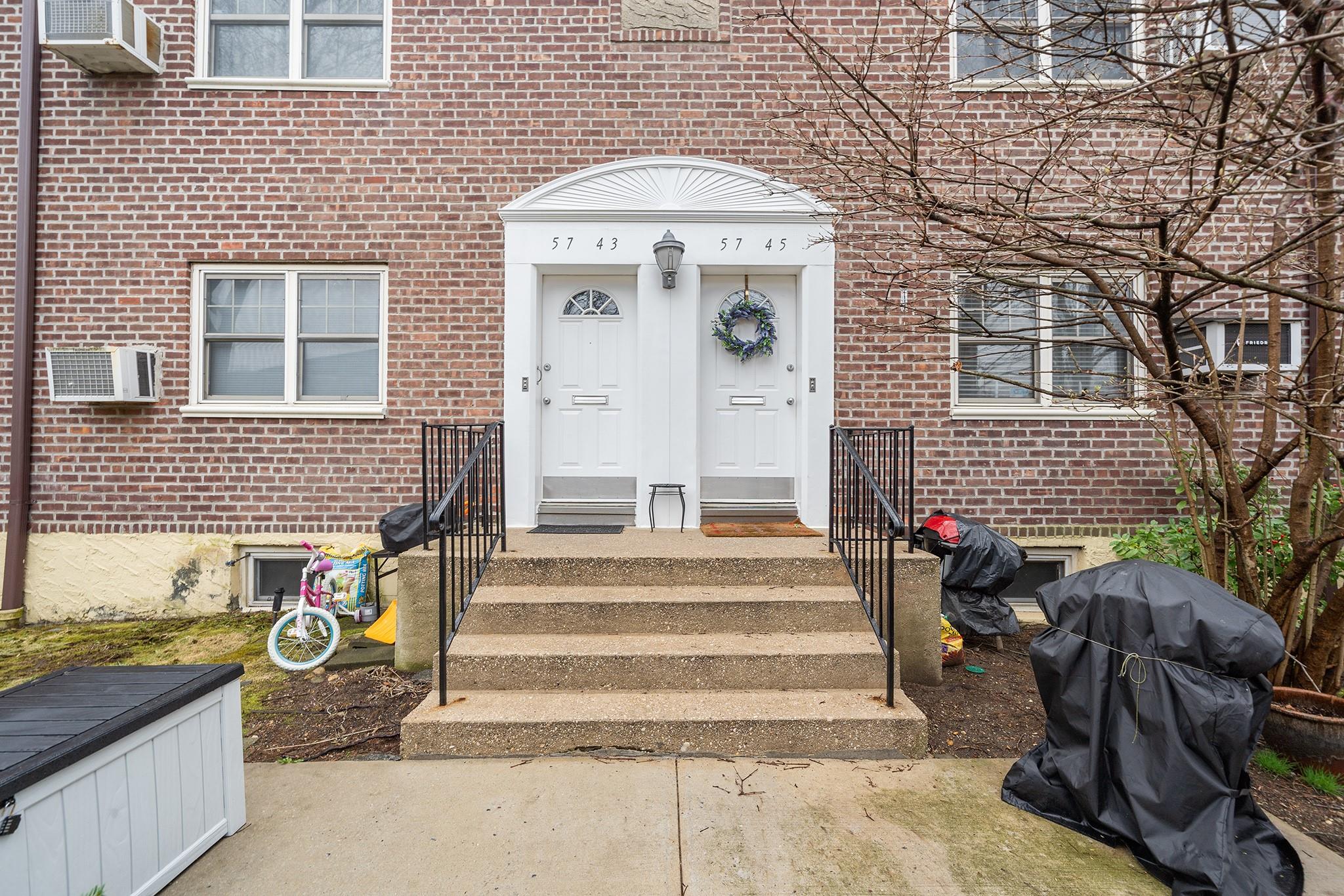 #3 photo, 57-45 Marathon Parkway, Little Neck , NY 11362