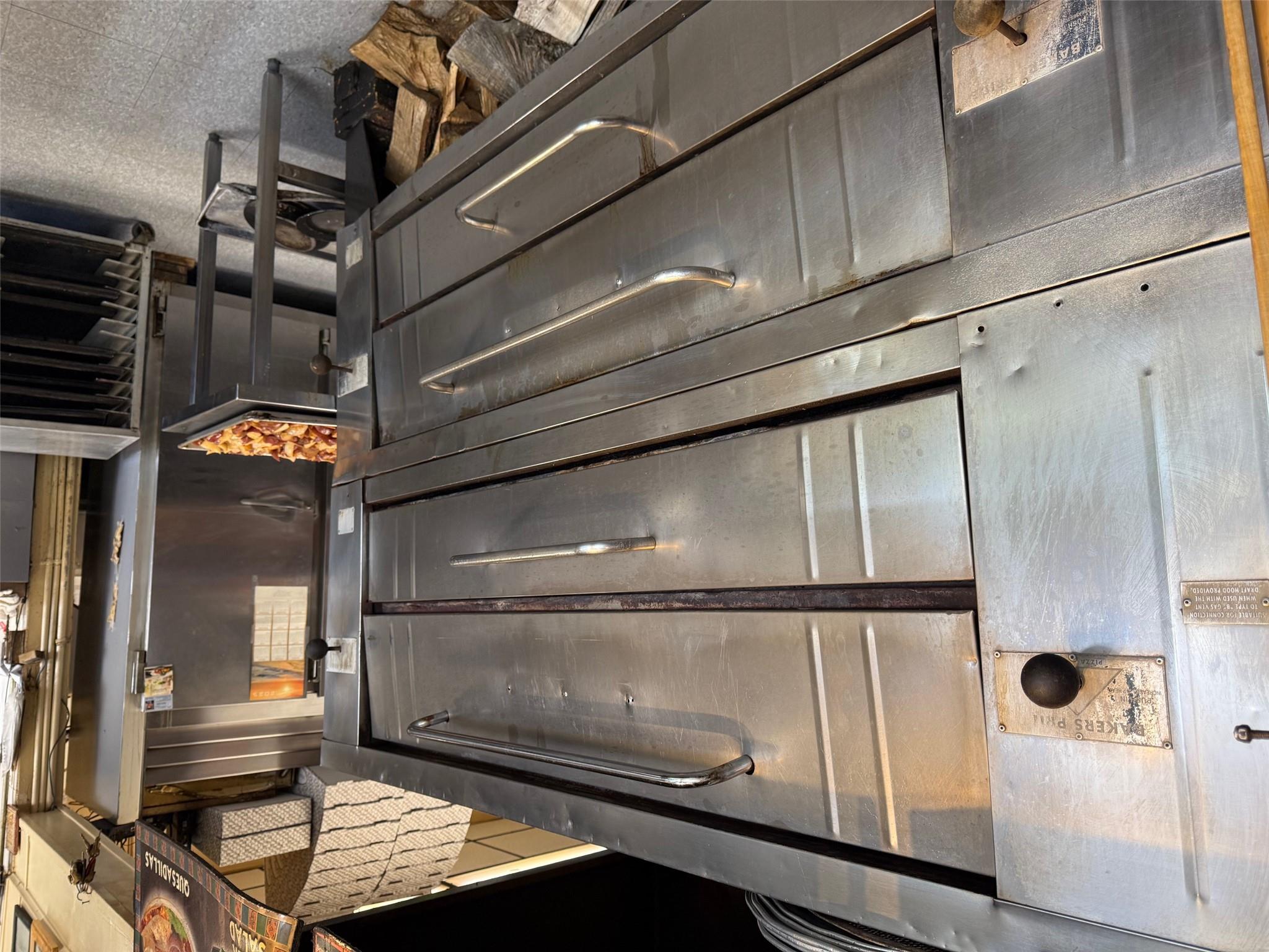 #3 photo, 345 Washington Avenue, サフォーク郡 Brentwood , NY 11717