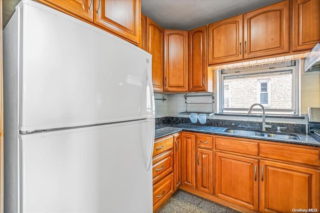 #10 photo, 102-21 63rd Road, كوينز Forest Hills , NY 11375