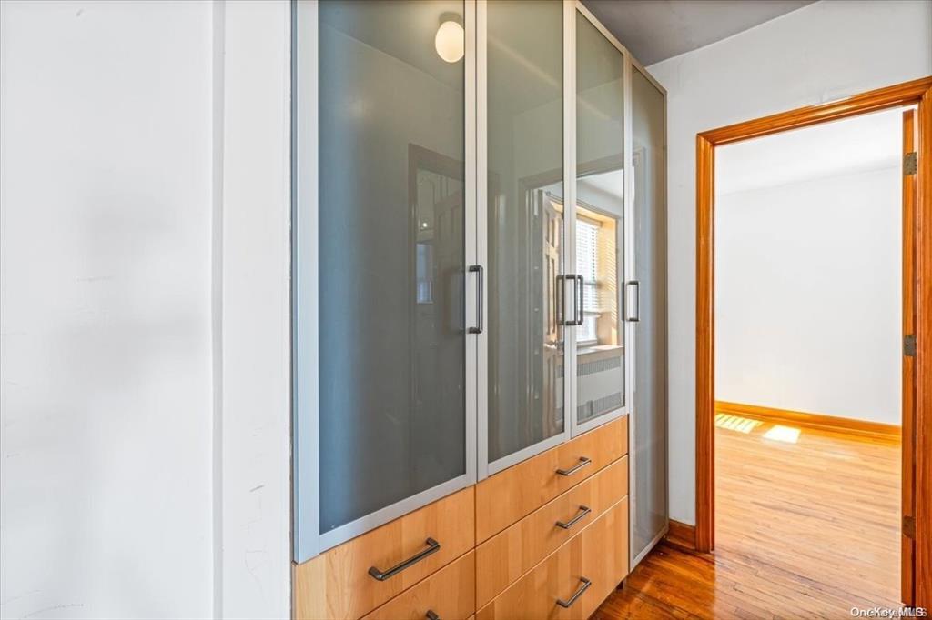 #13 photo, 102-21 63rd Road, كوينز Forest Hills , NY 11375