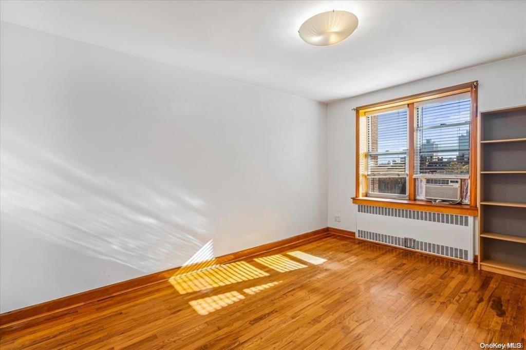 #16 photo, 102-21 63rd Road, كوينز Forest Hills , NY 11375