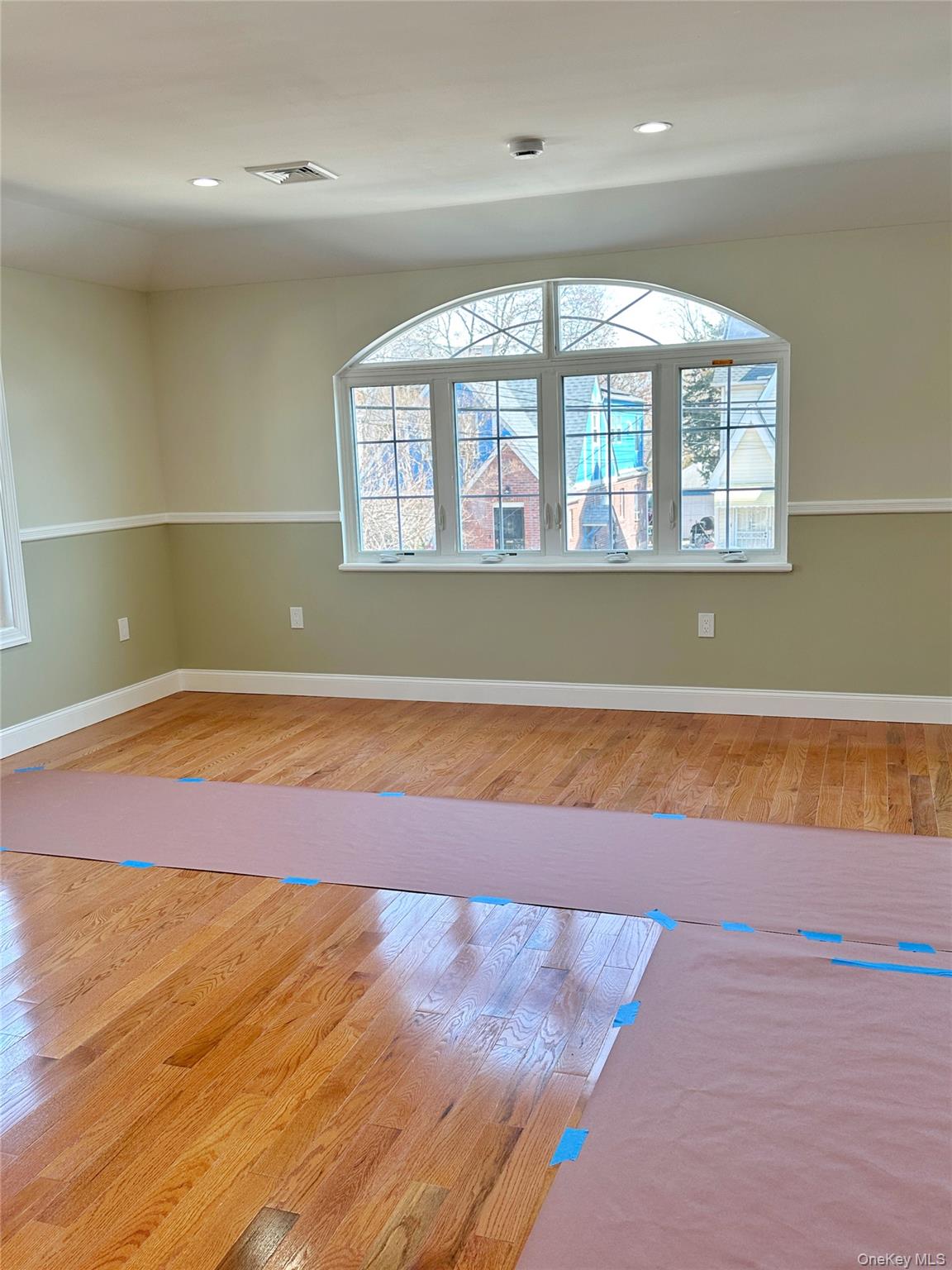 #3 photo, 118-32 200th Street, Saint Albans , NY 11412