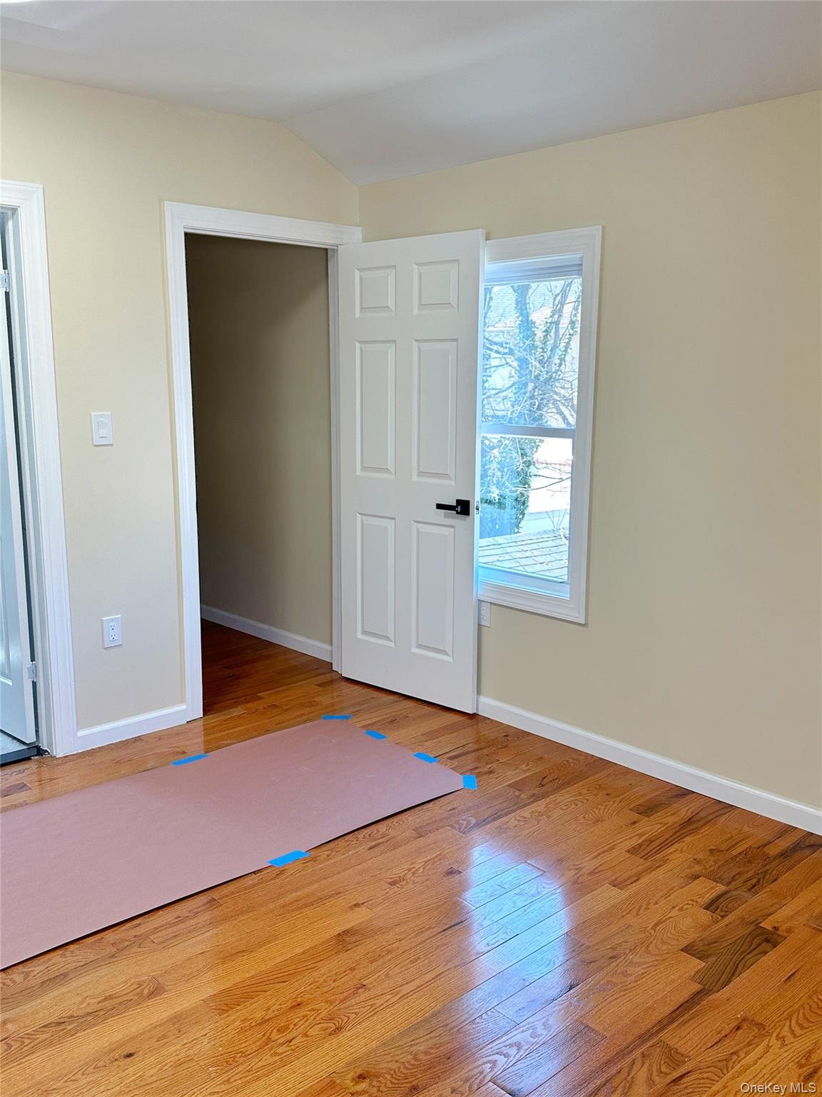 #4 photo, 118-32 200th Street, Saint Albans , NY 11412