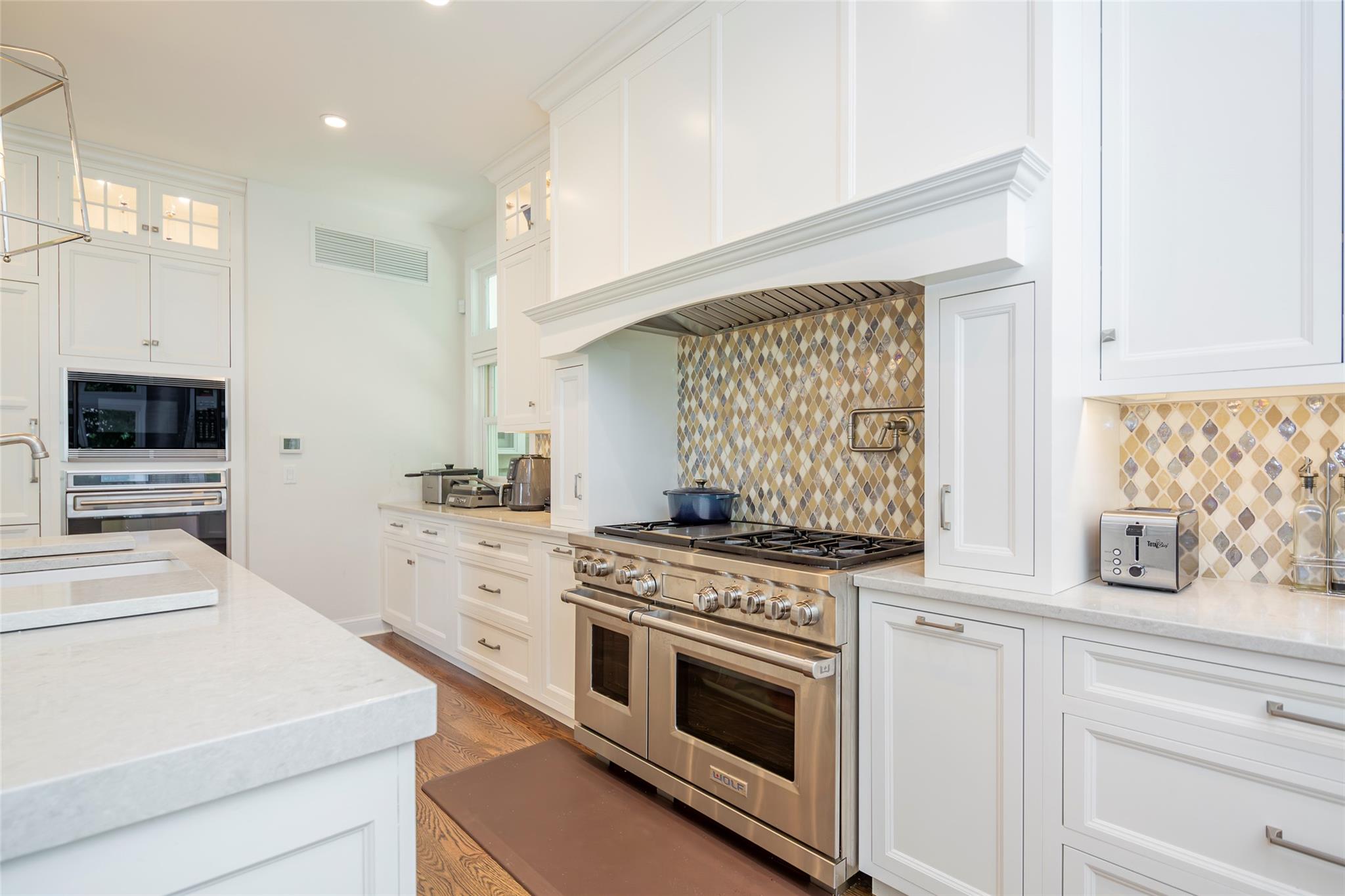 #14 photo, 652 Noyack Path, サフォーク郡 Water Mill , NY 11976