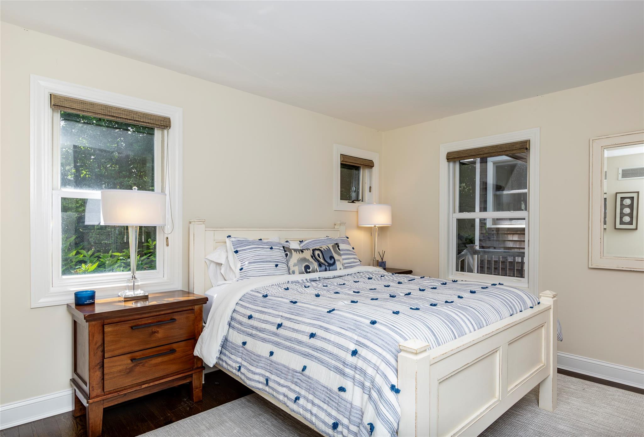 #18 photo, 652 Noyack Path, サフォーク郡 Water Mill , NY 11976